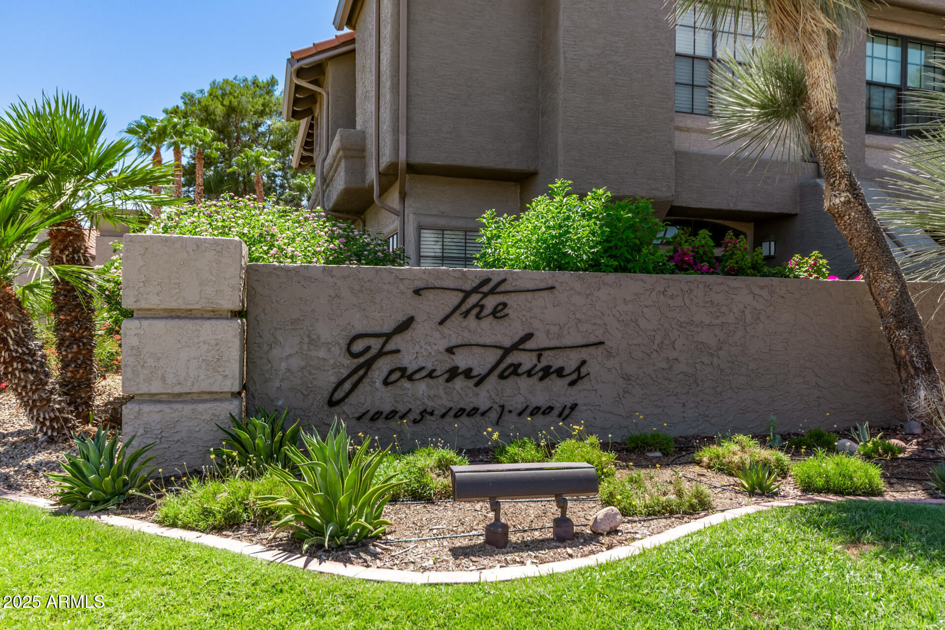 10015 E MOUNTAIN VIEW Road, 2034