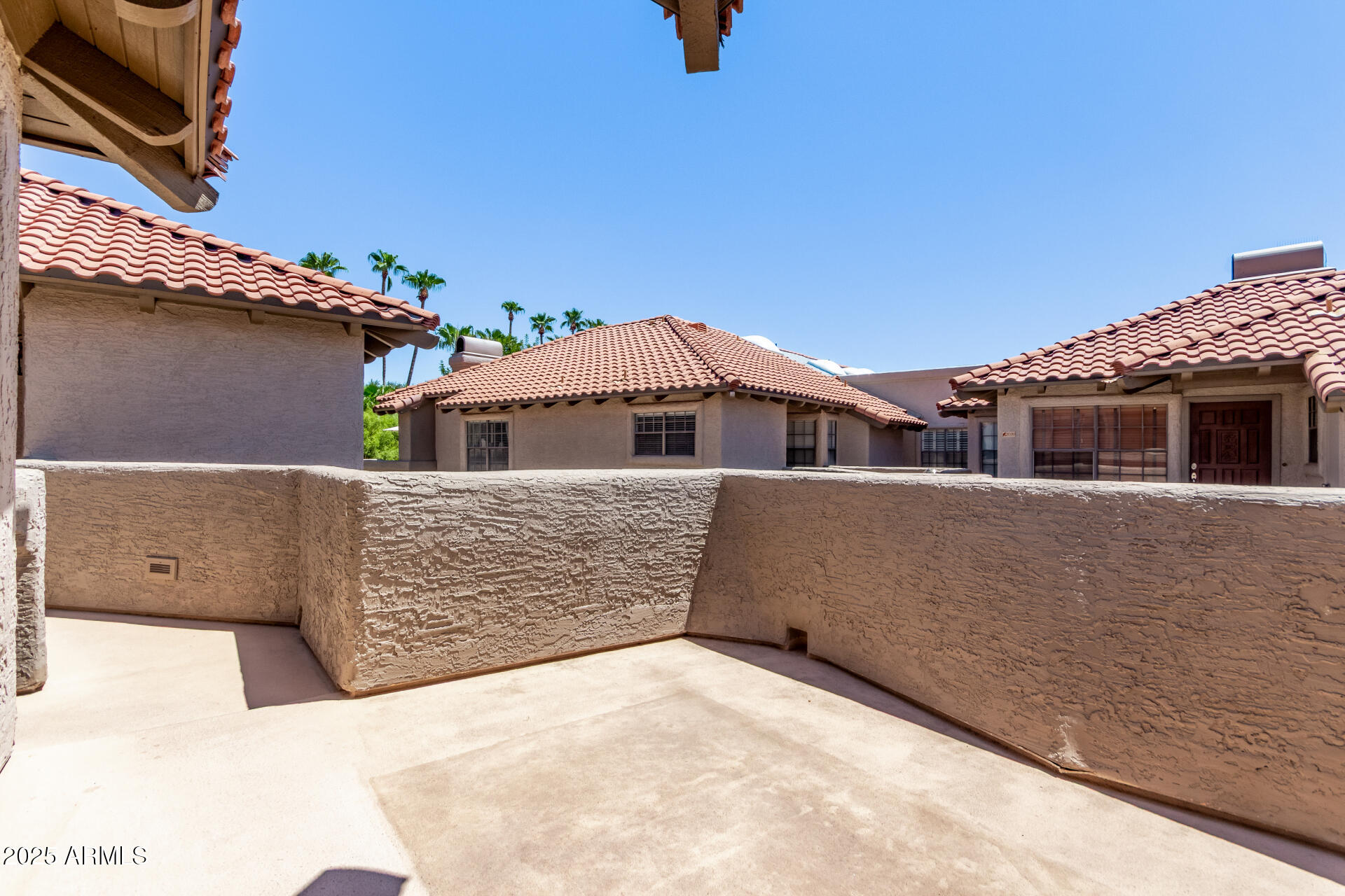 10015 E MOUNTAIN VIEW Road, 2034