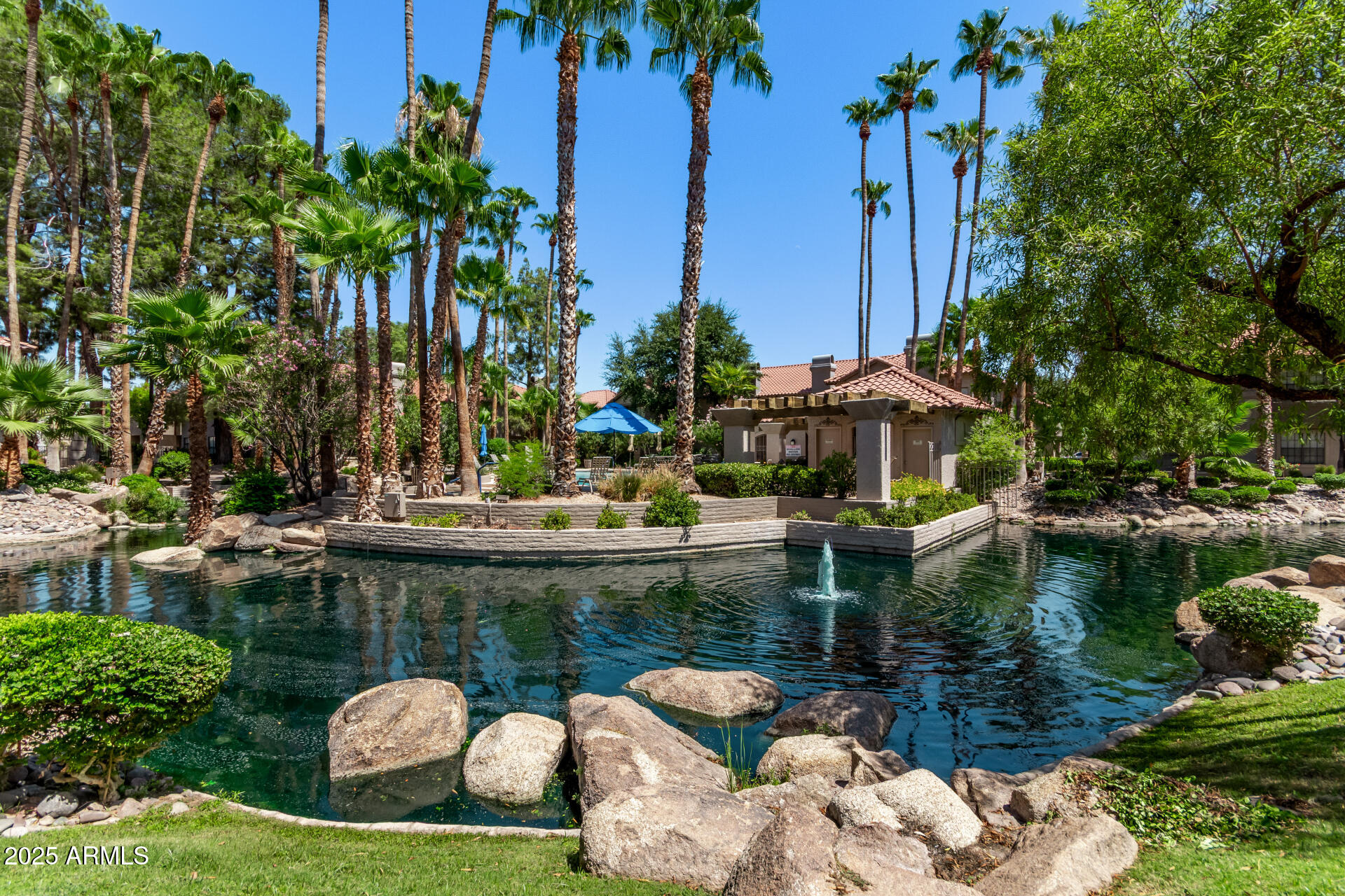 10015 E MOUNTAIN VIEW Road, 2034