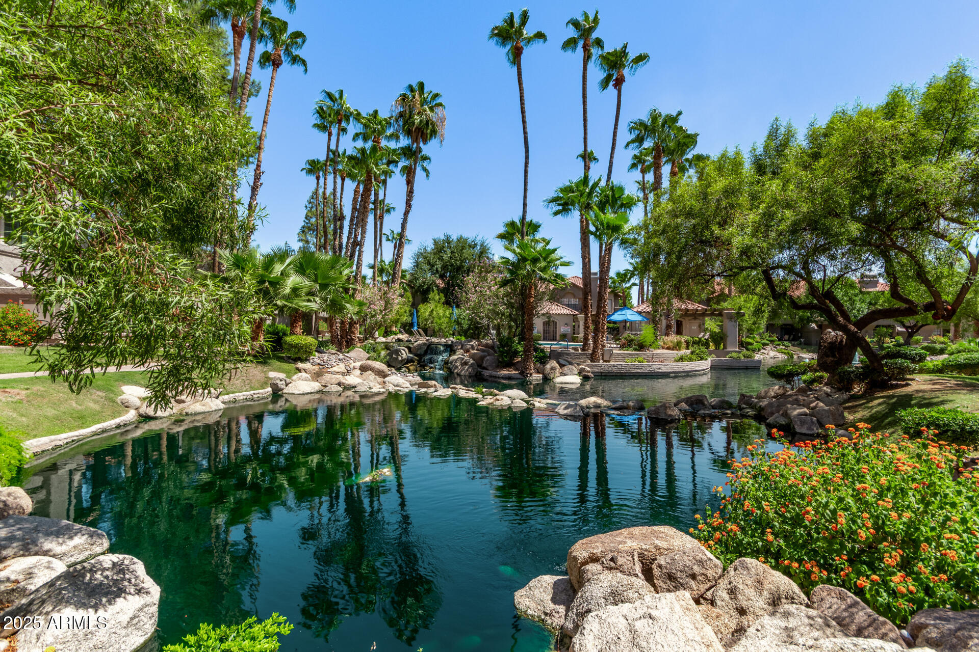 10015 E MOUNTAIN VIEW Road, 2034