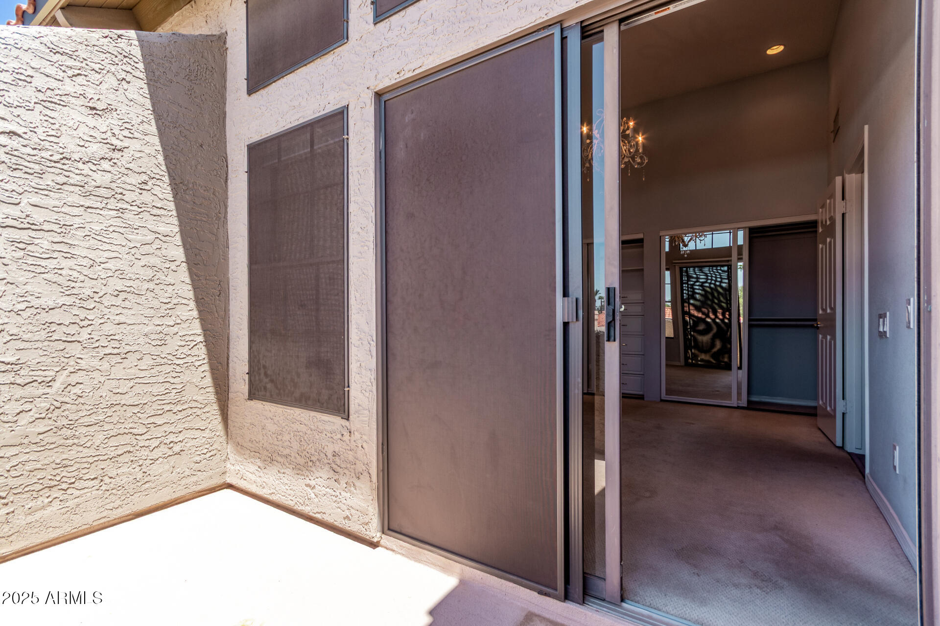 10015 E MOUNTAIN VIEW Road, 2034