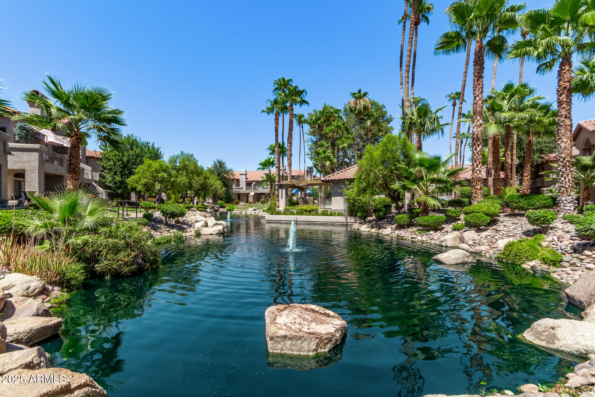 10015 E MOUNTAIN VIEW Road, 2034