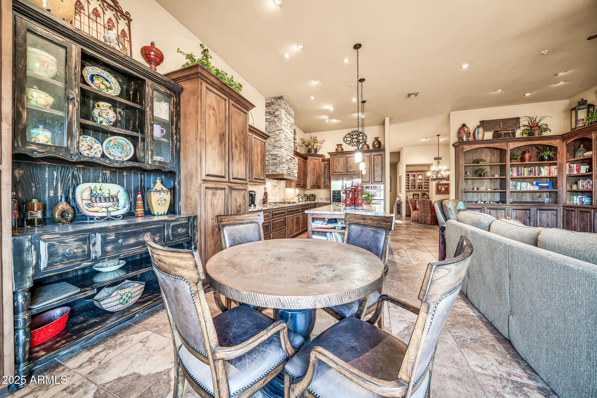 6537 E SHOOTING STAR Way