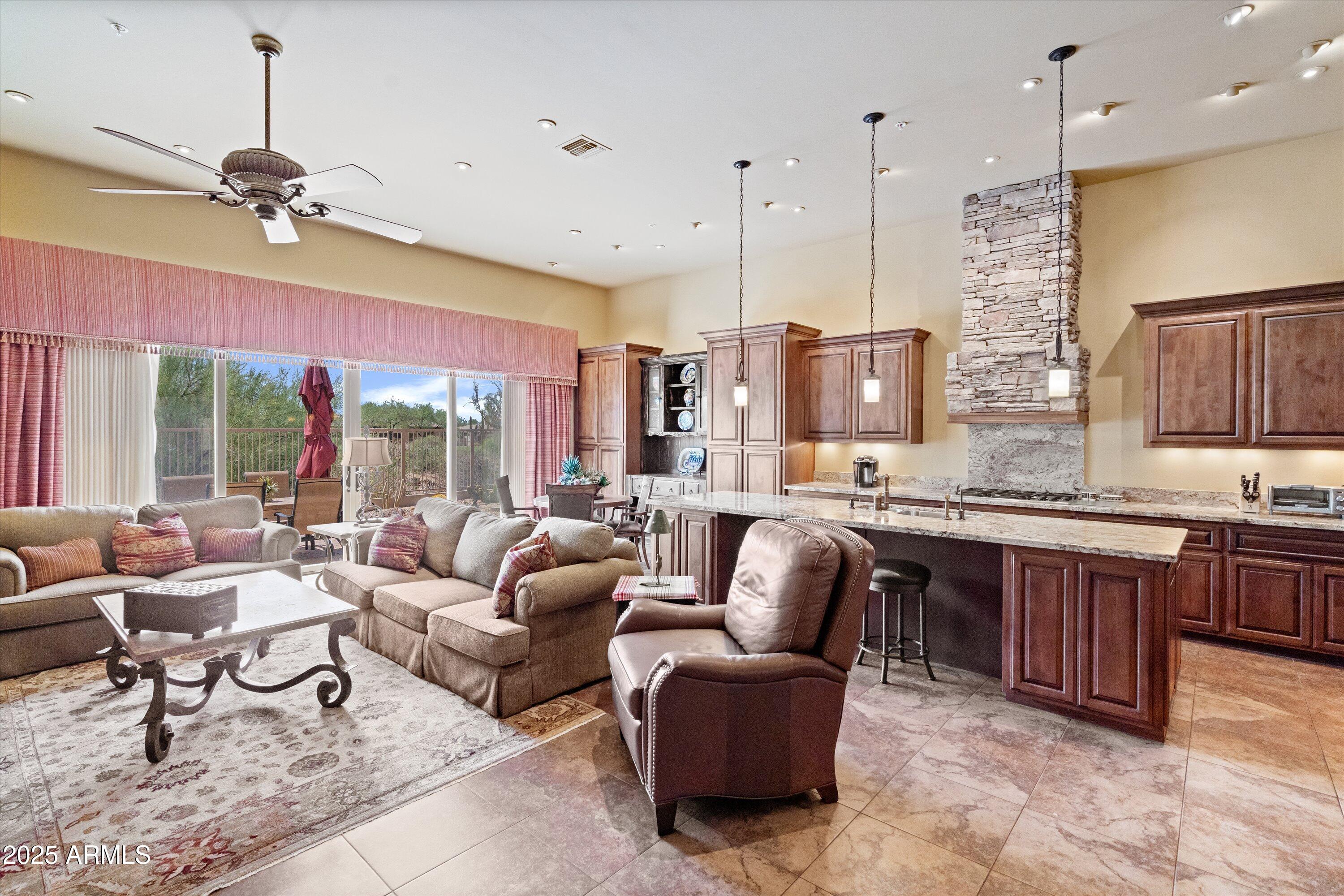 6537 E SHOOTING STAR Way