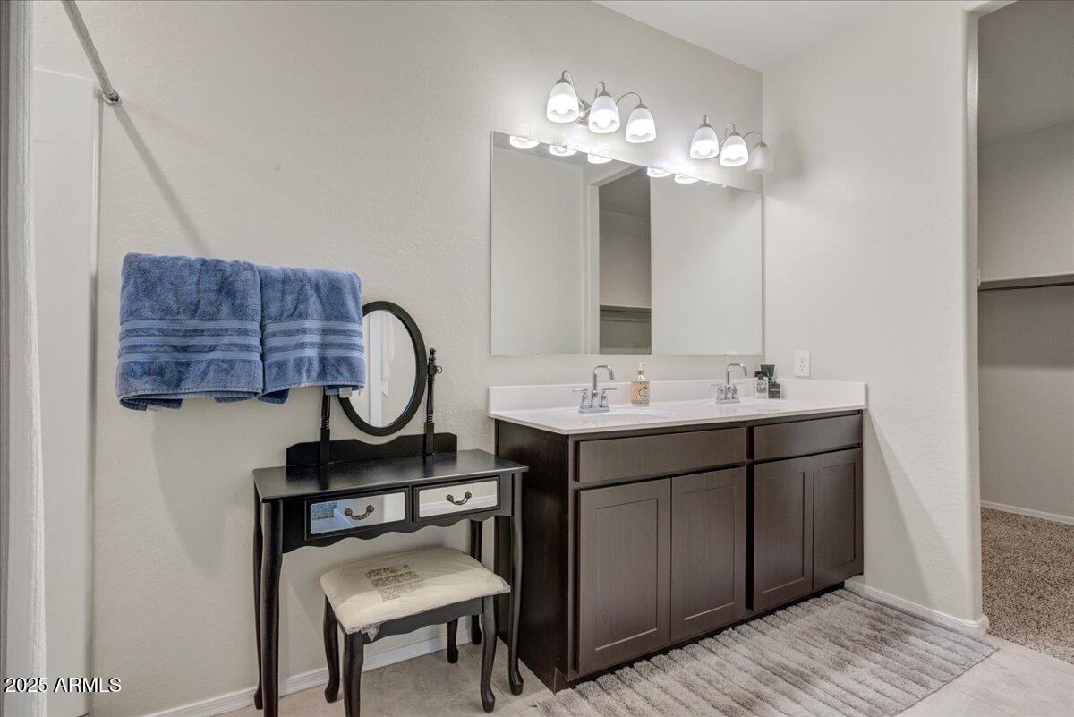 18571 W BUCKSKIN Trail