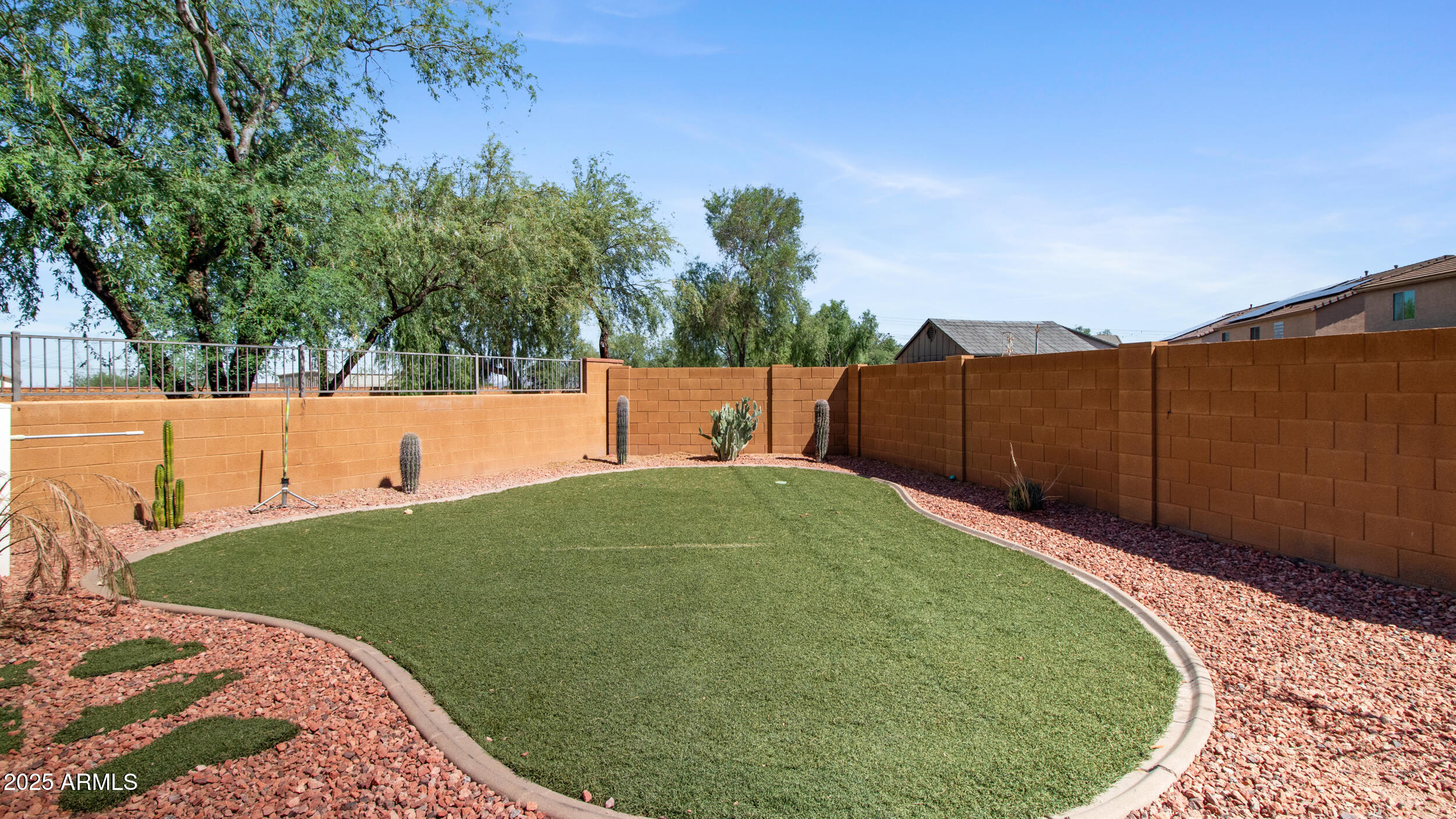 26078 W POTTER Drive