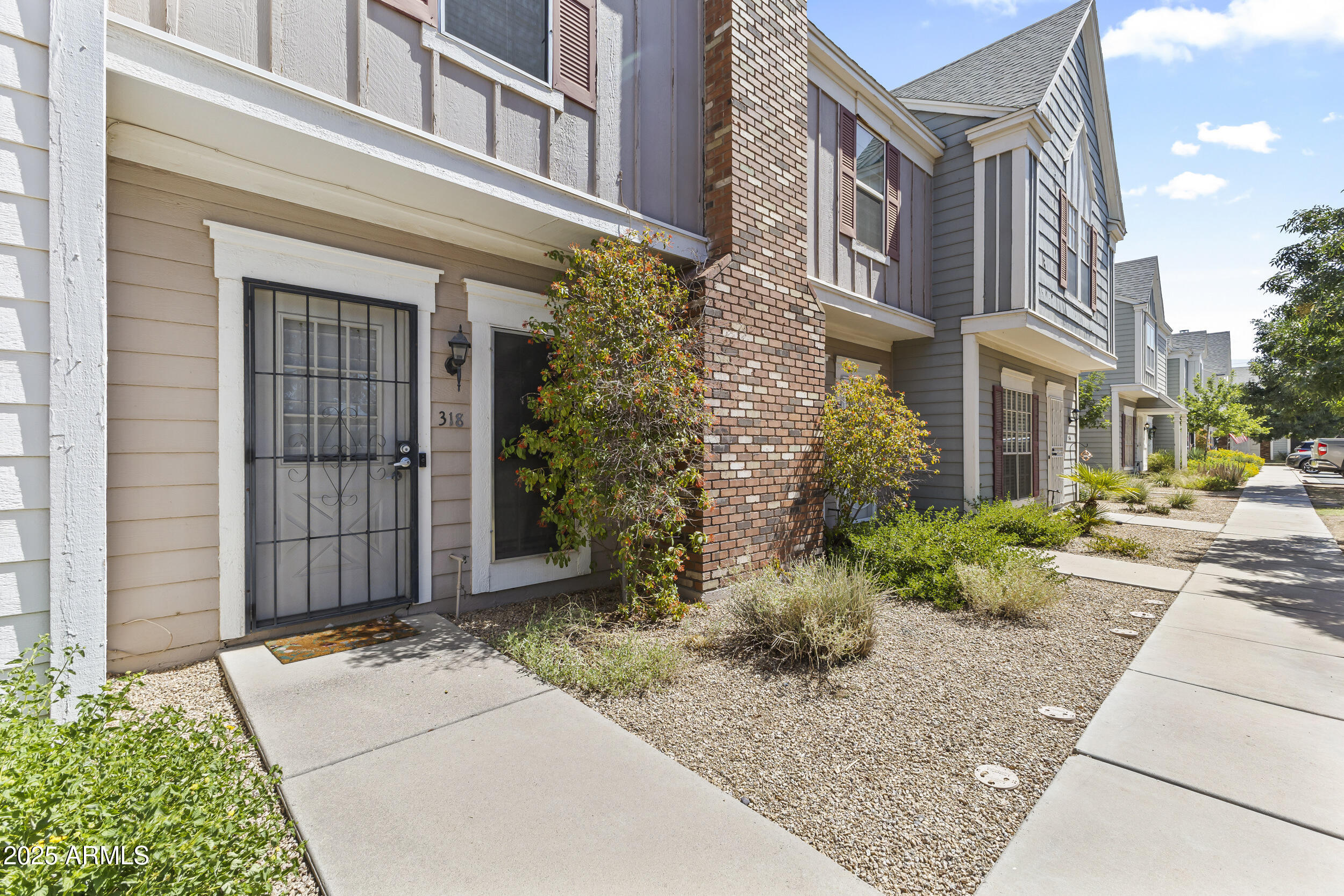 1601 N SABA Street, 318