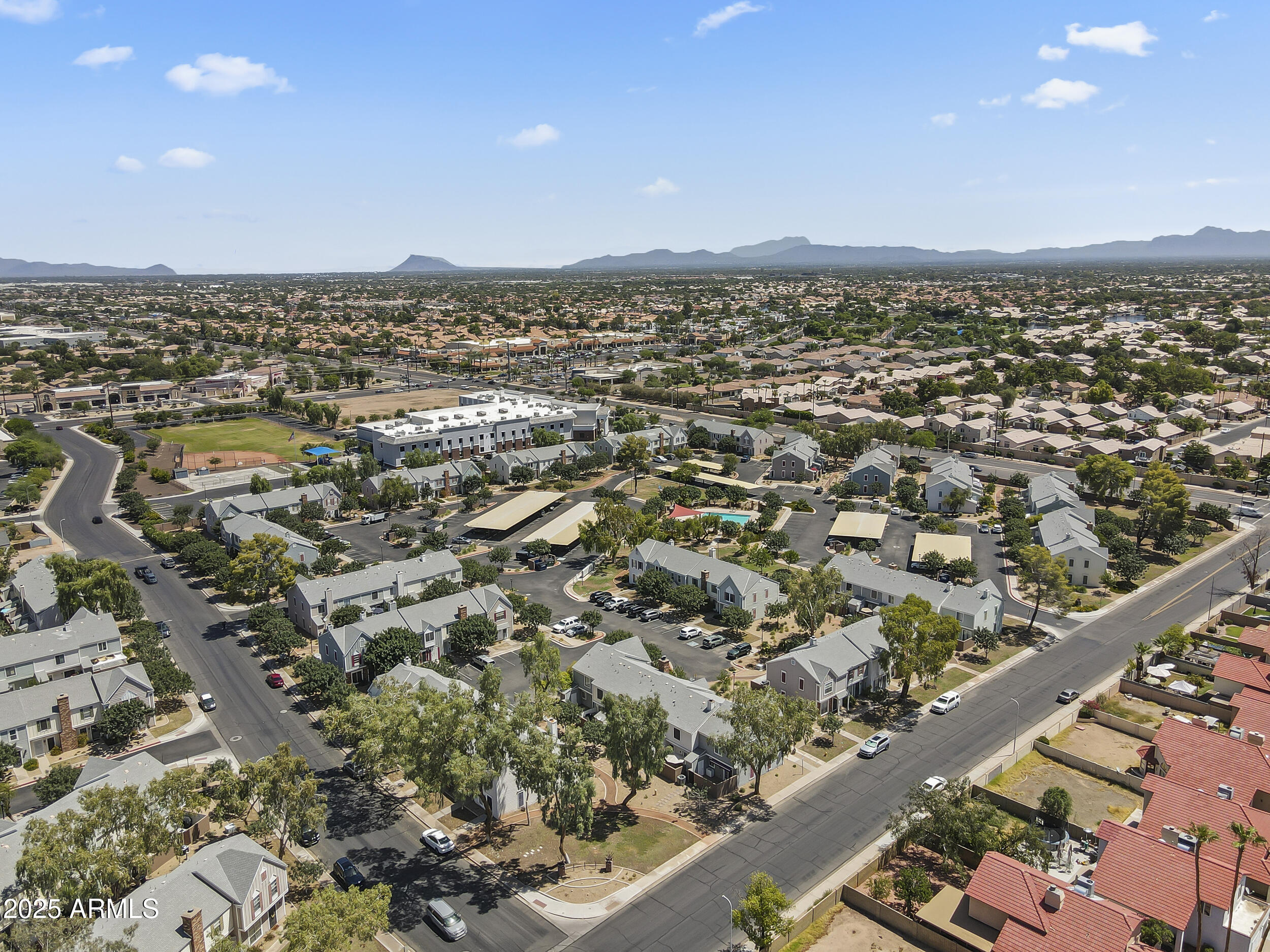 1601 N SABA Street, 318