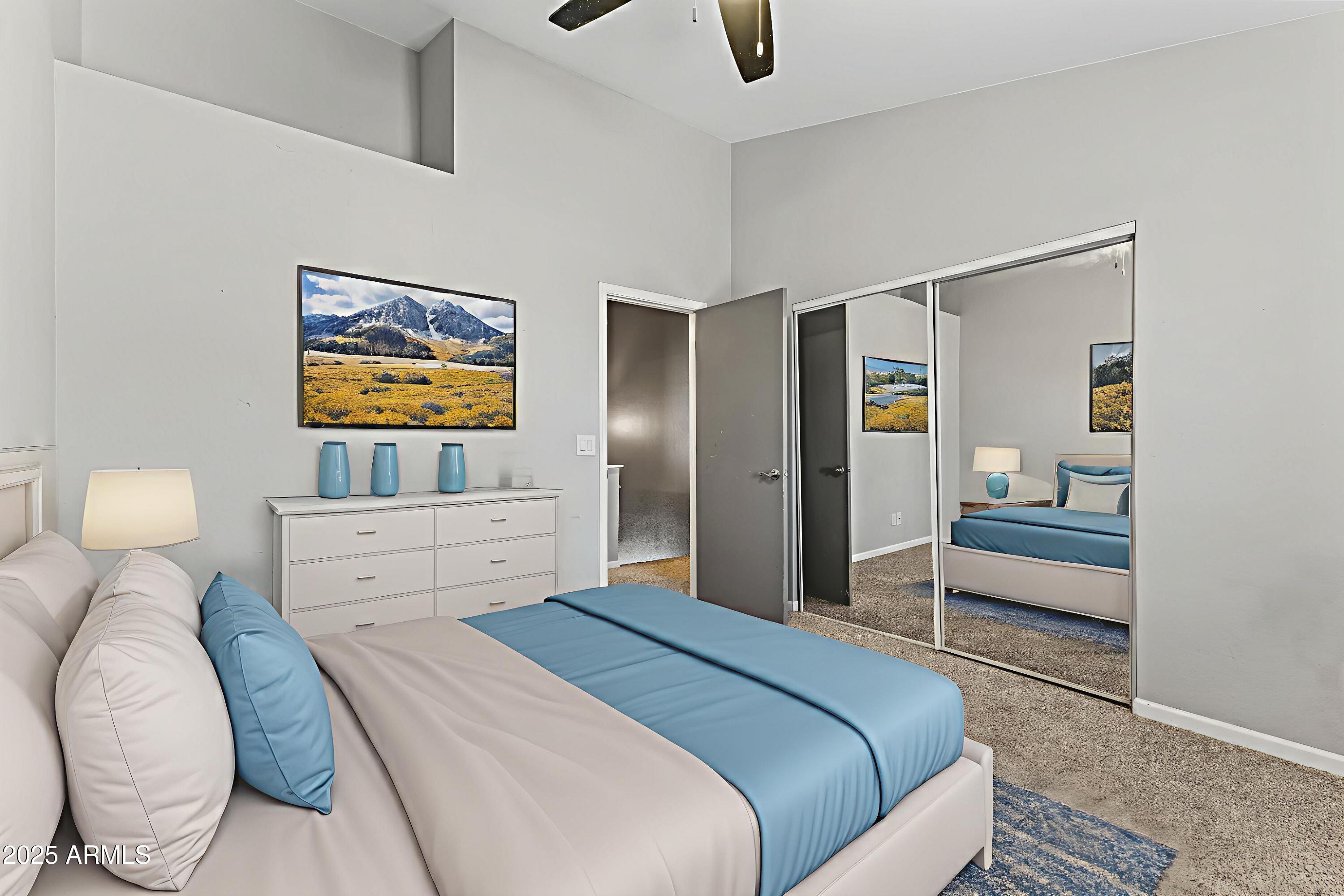 1601 N SABA Street, 318