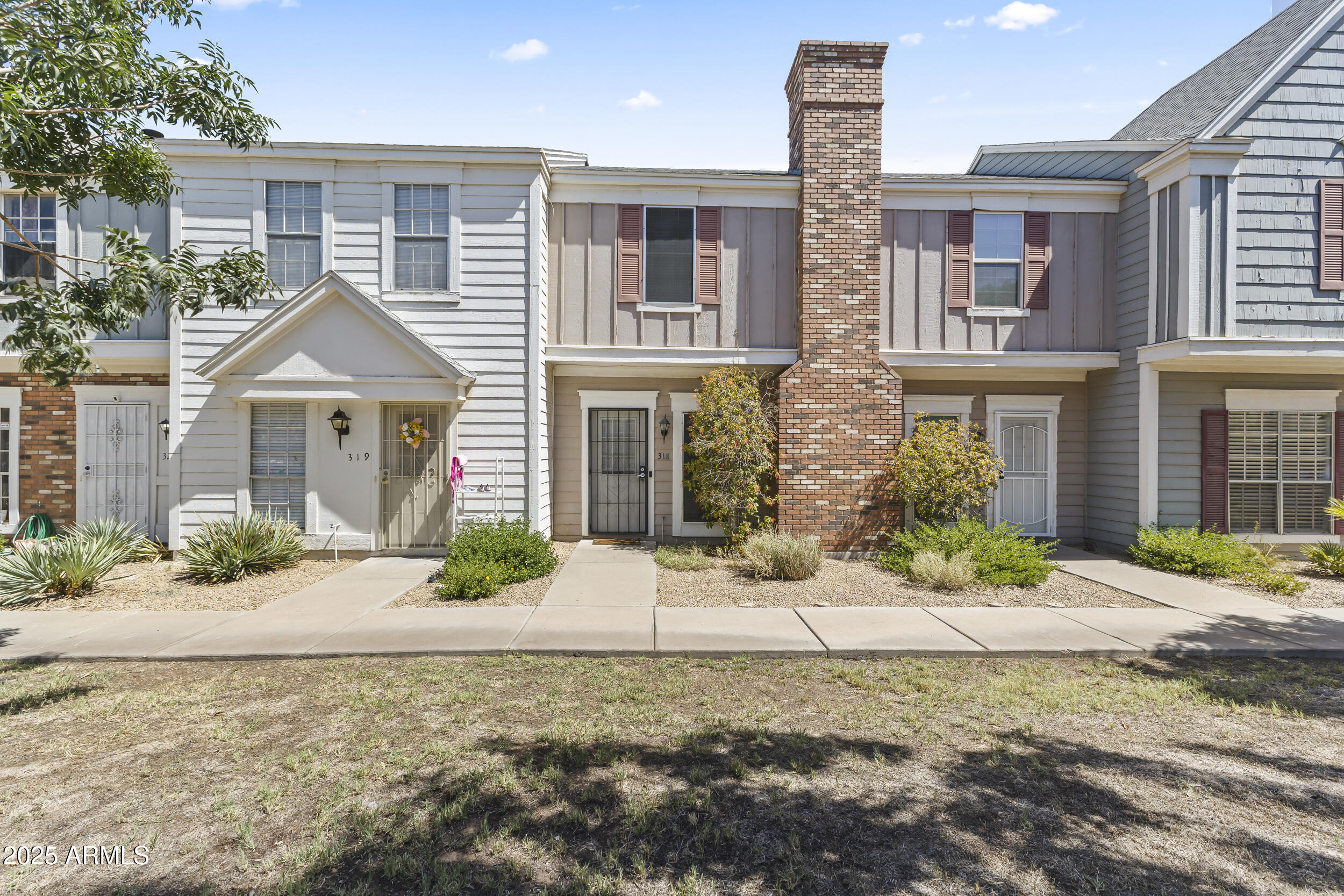 1601 N SABA Street, 318