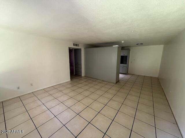 5107 E OAK Street, 5