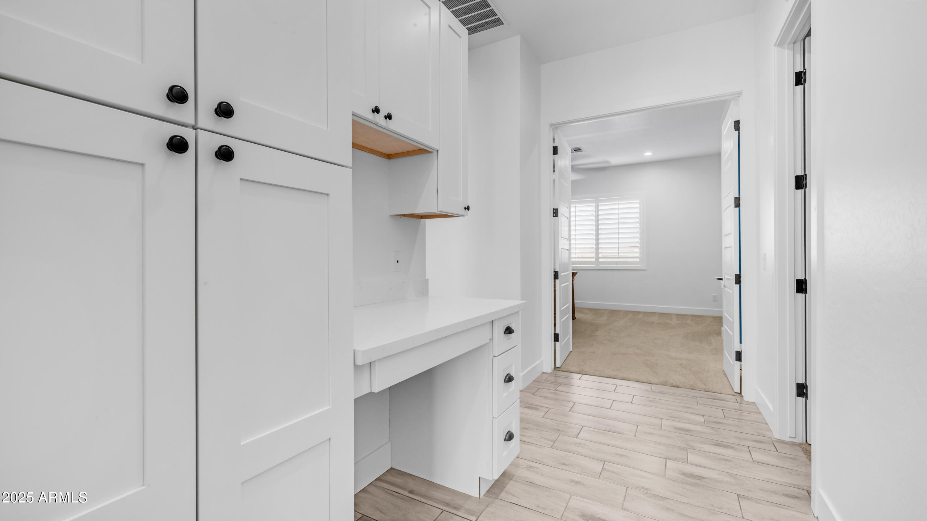 28621 N THOMPSON Road