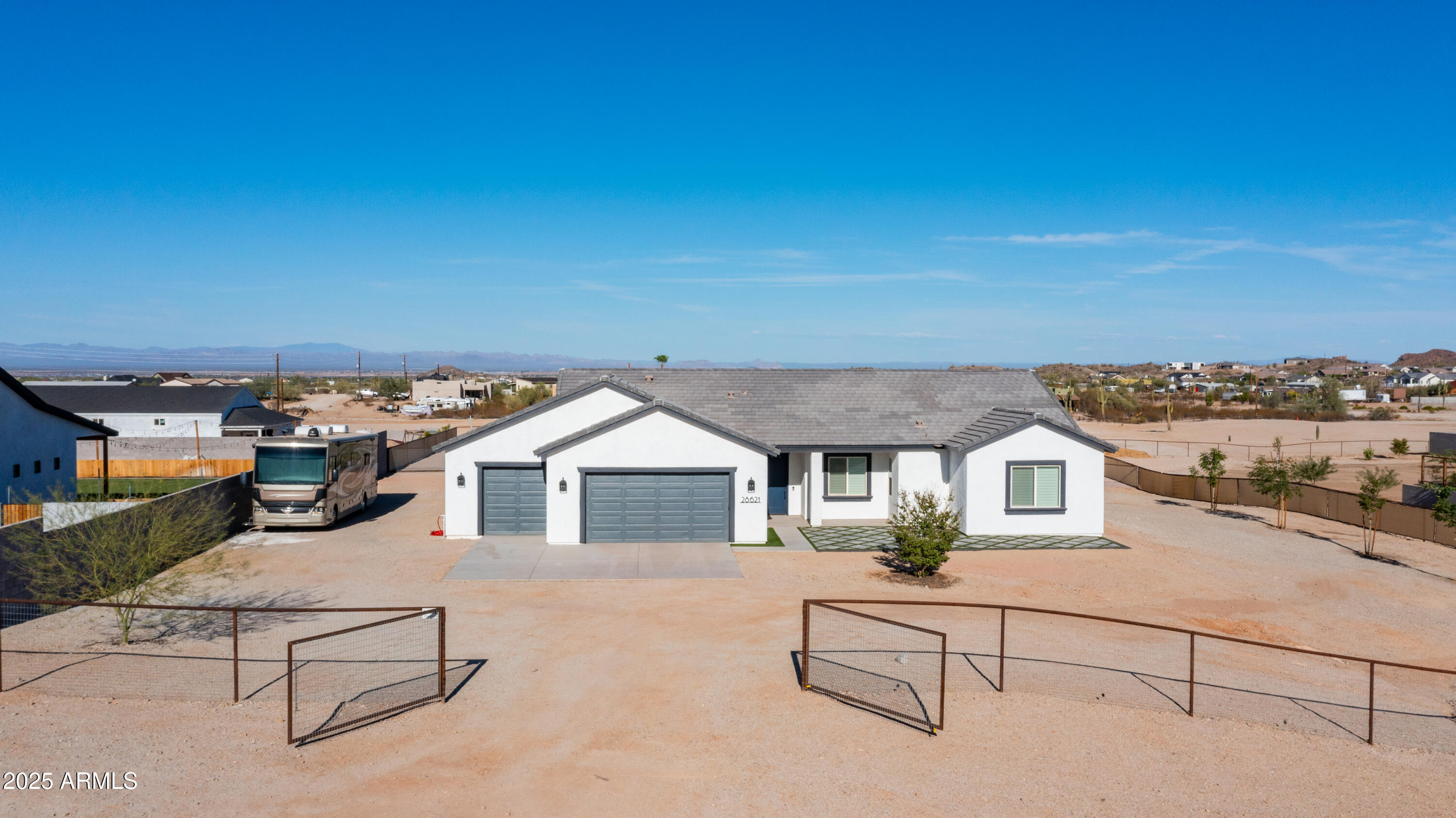 28621 N THOMPSON Road