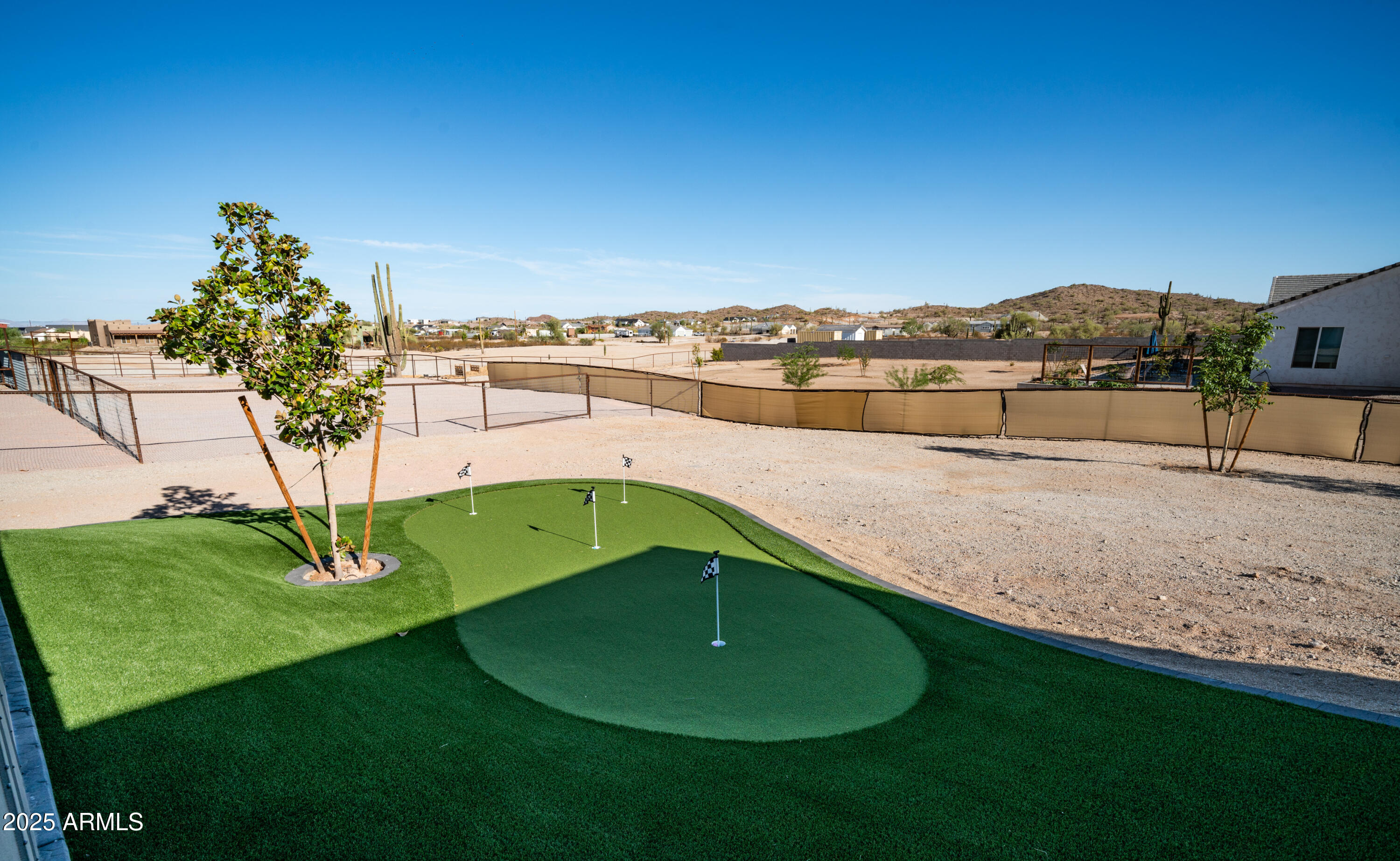 28621 N THOMPSON Road