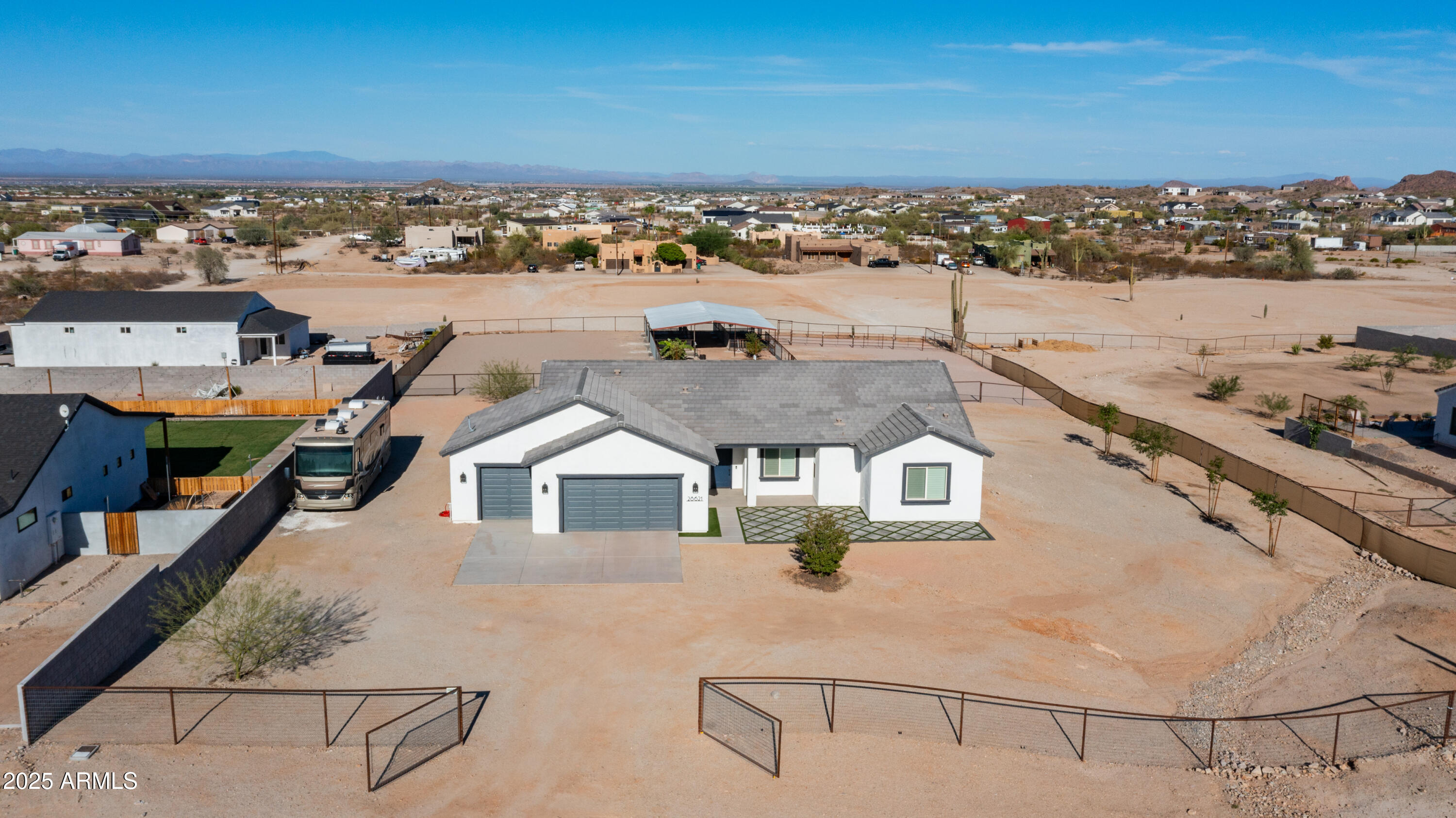 28621 N THOMPSON Road