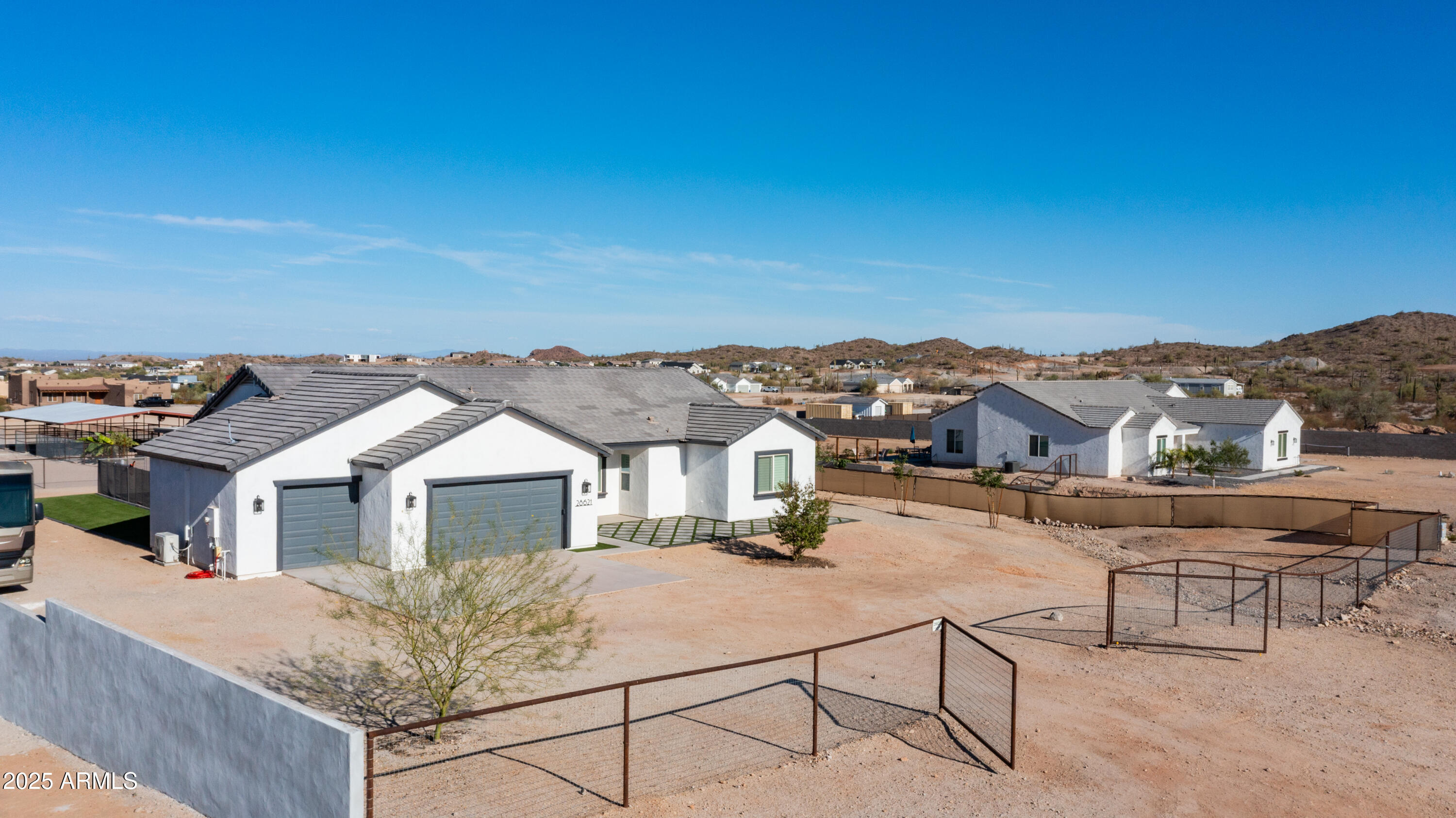 28621 N THOMPSON Road