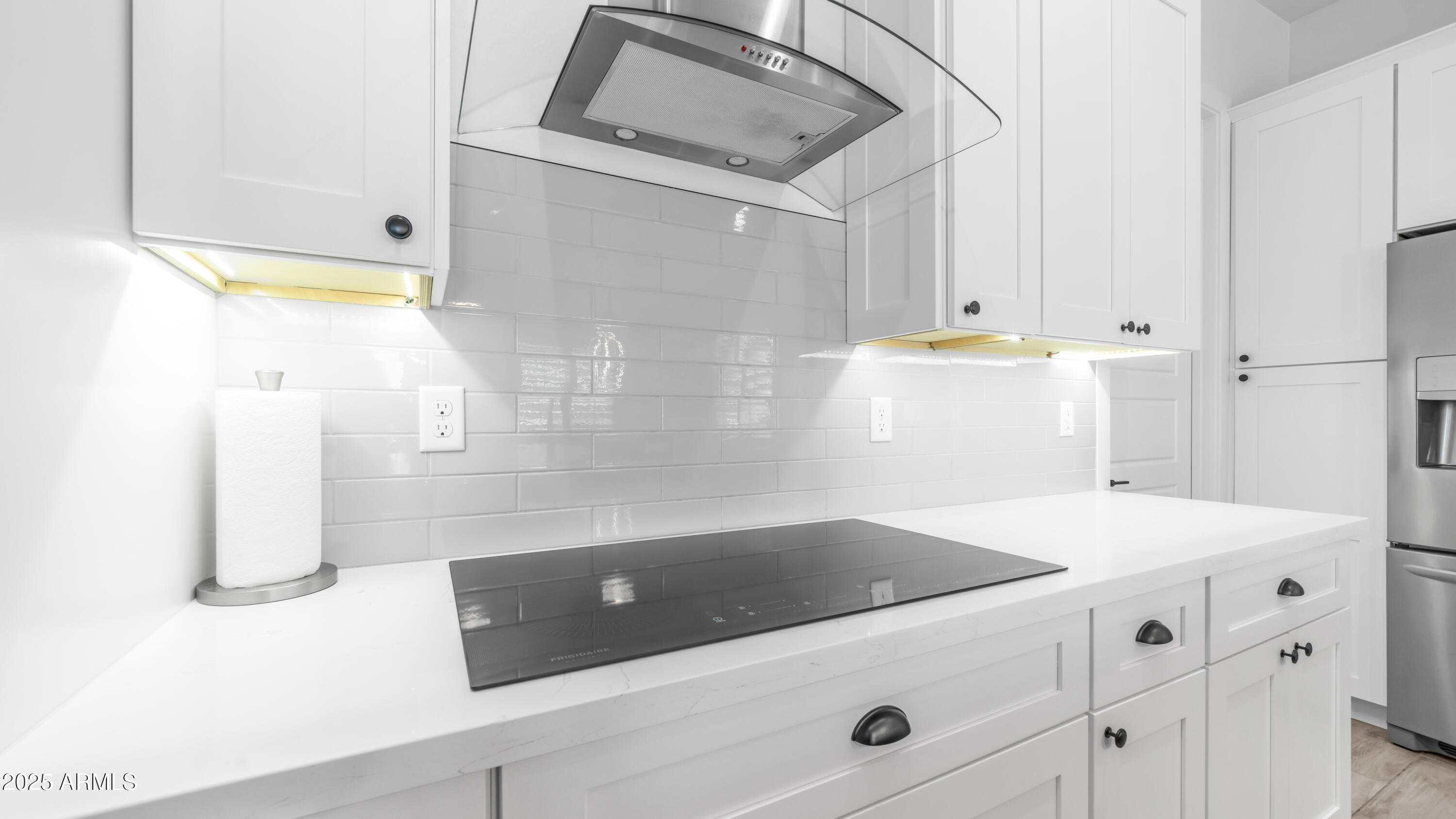 28621 N THOMPSON Road