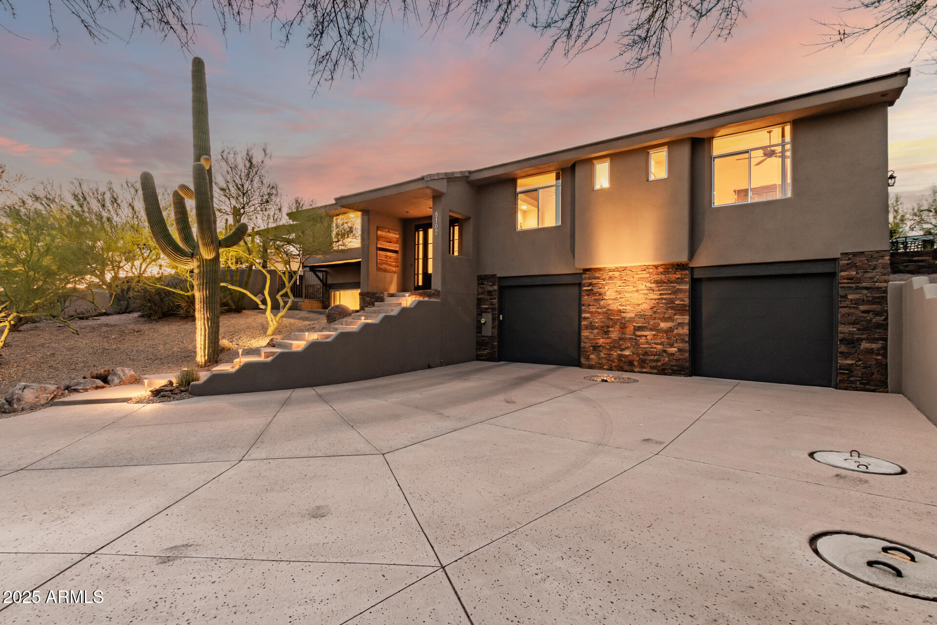 8102 E SERENE Street