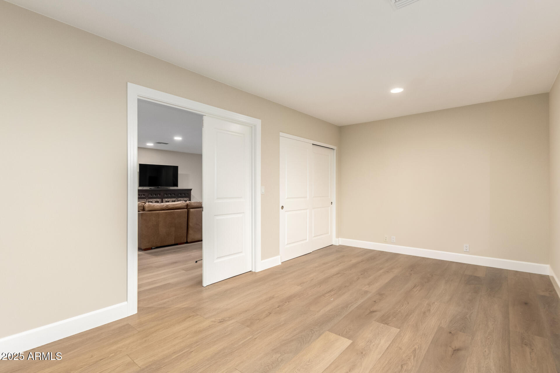 8102 E SERENE Street