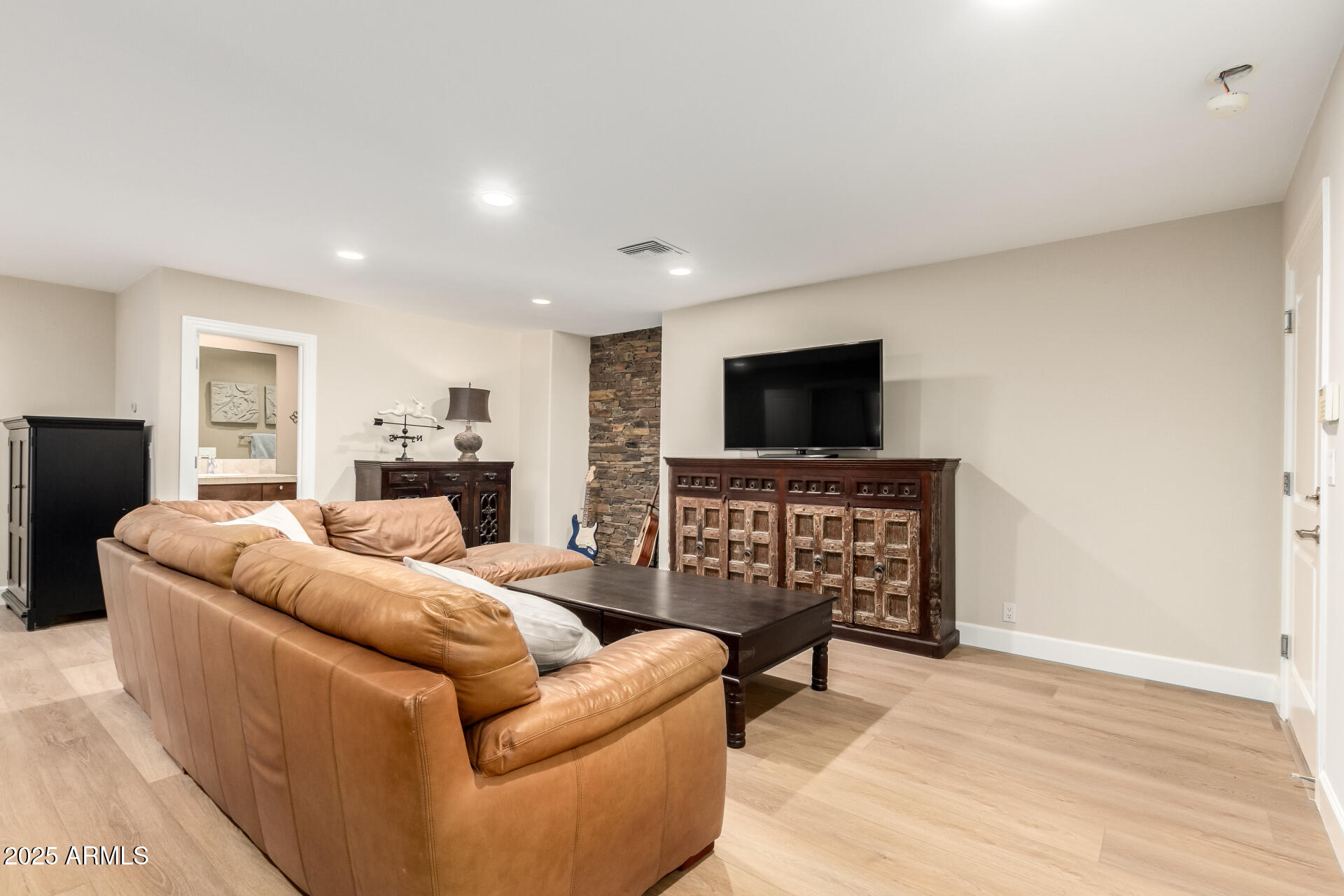 8102 E SERENE Street