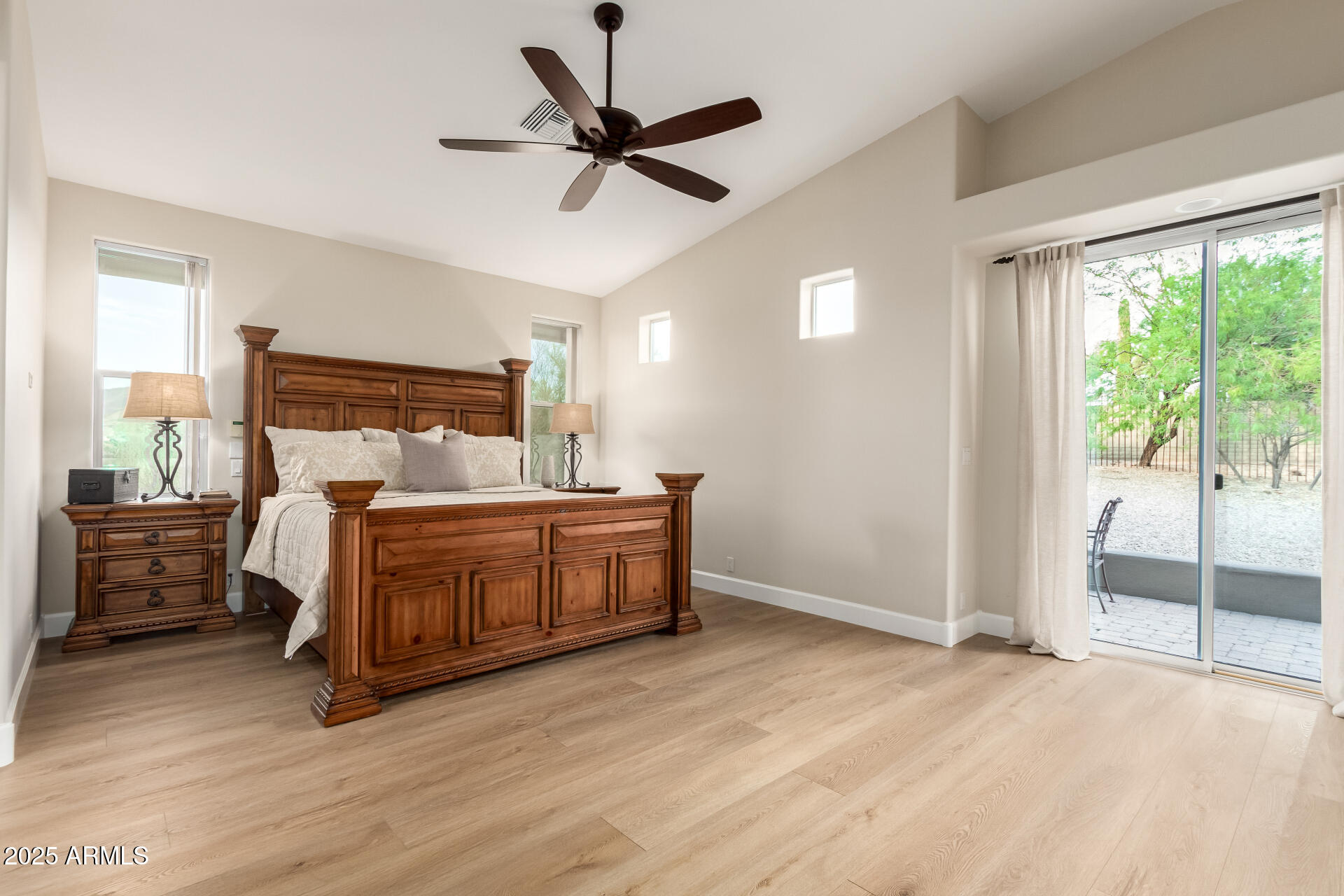 8102 E SERENE Street