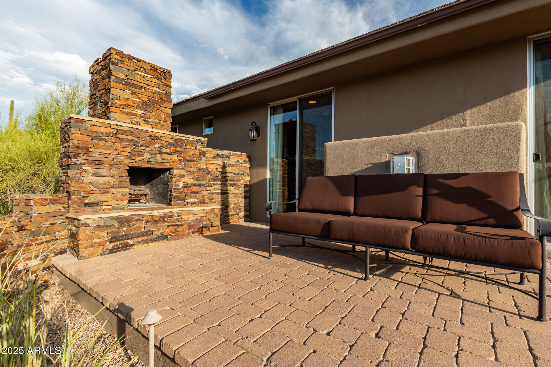 8102 E SERENE Street