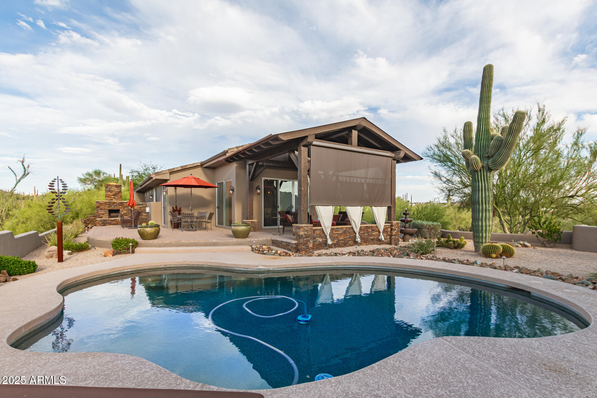 8102 E SERENE Street