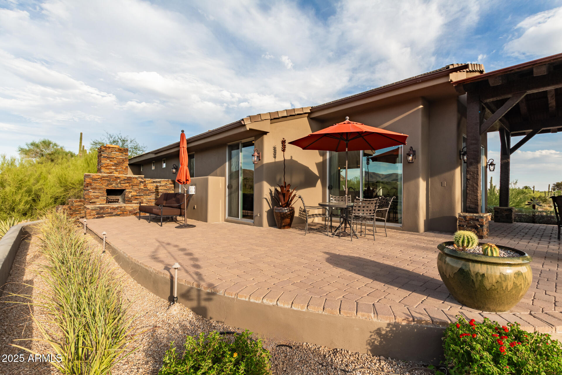 8102 E SERENE Street