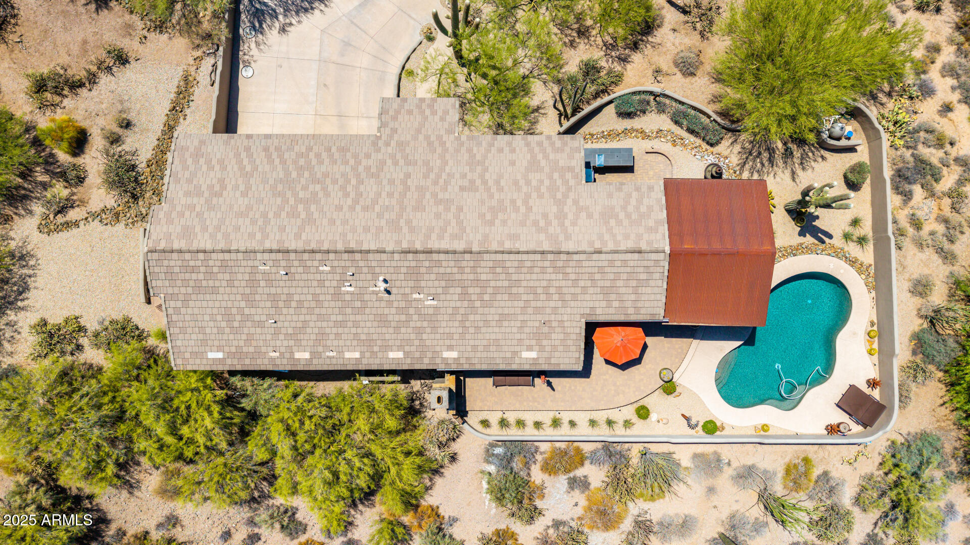 8102 E SERENE Street