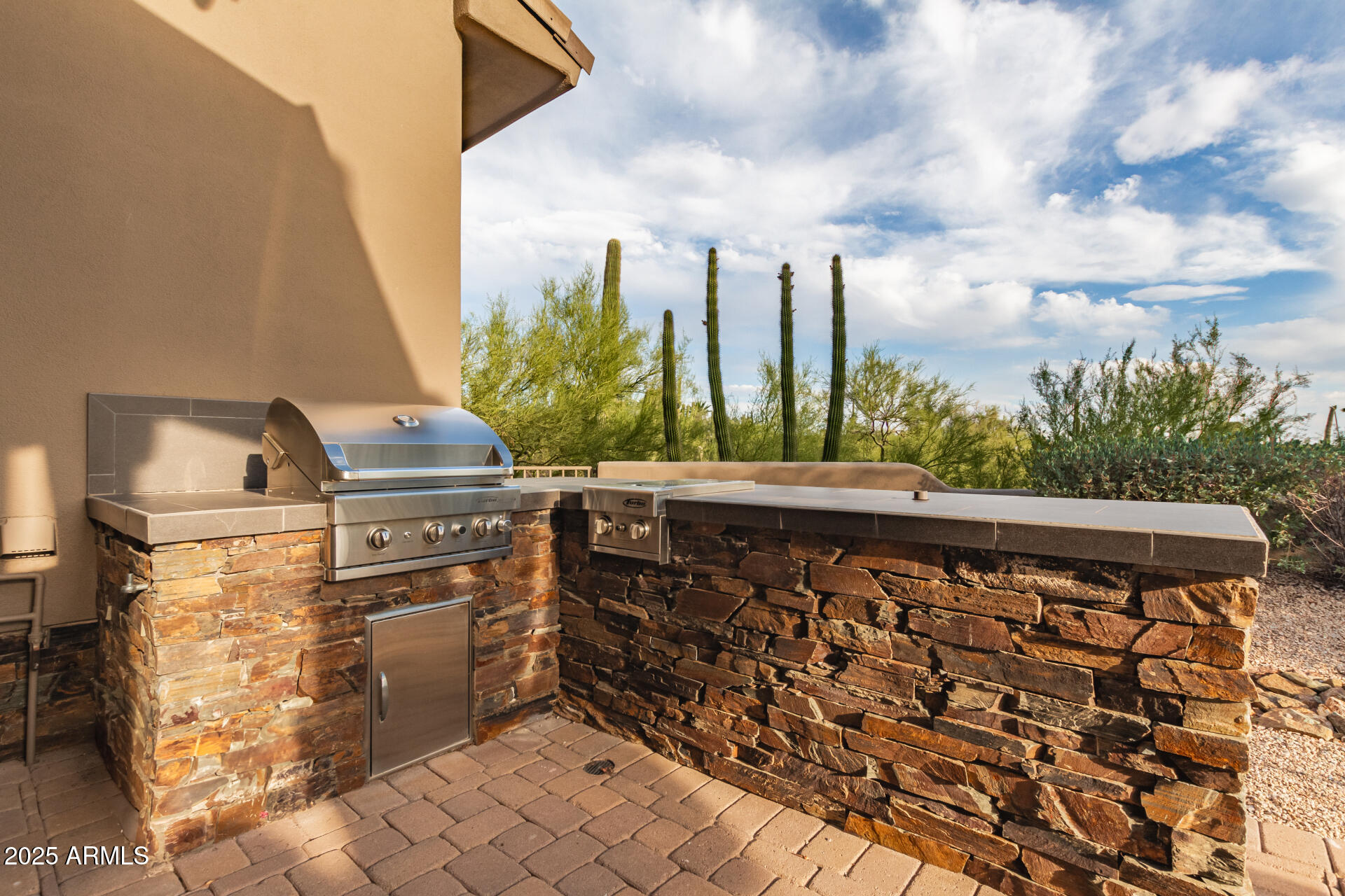 8102 E SERENE Street