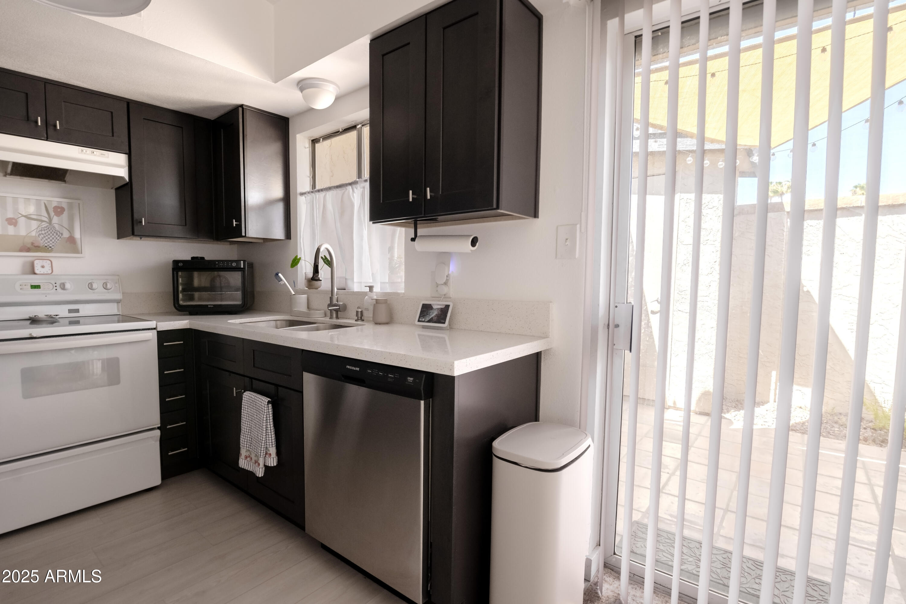 1320 E BETHANY HOME Road, 21