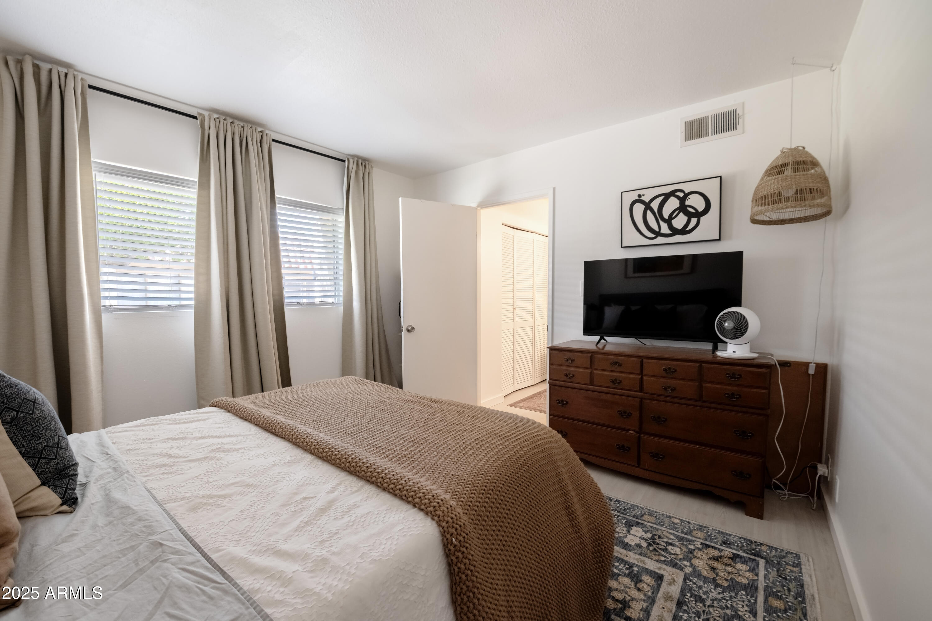 1320 E BETHANY HOME Road, 21