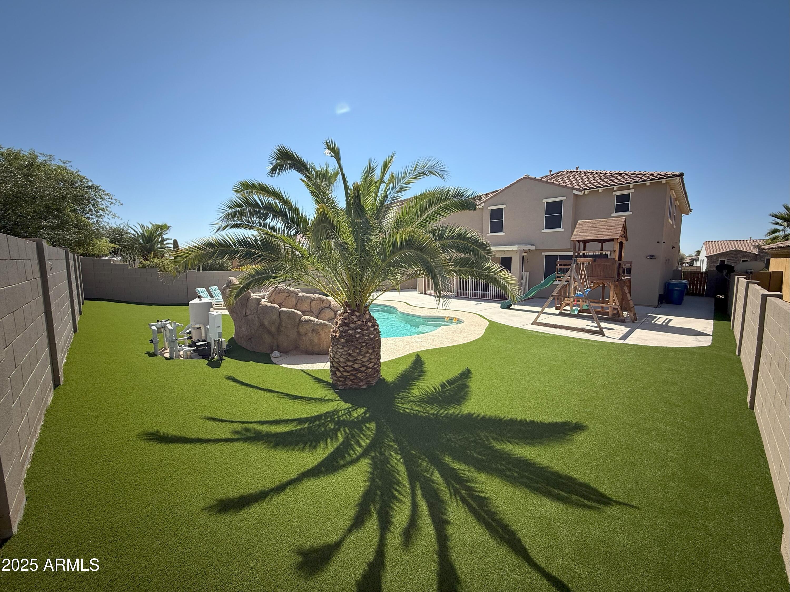 29410 W COLUMBUS Avenue