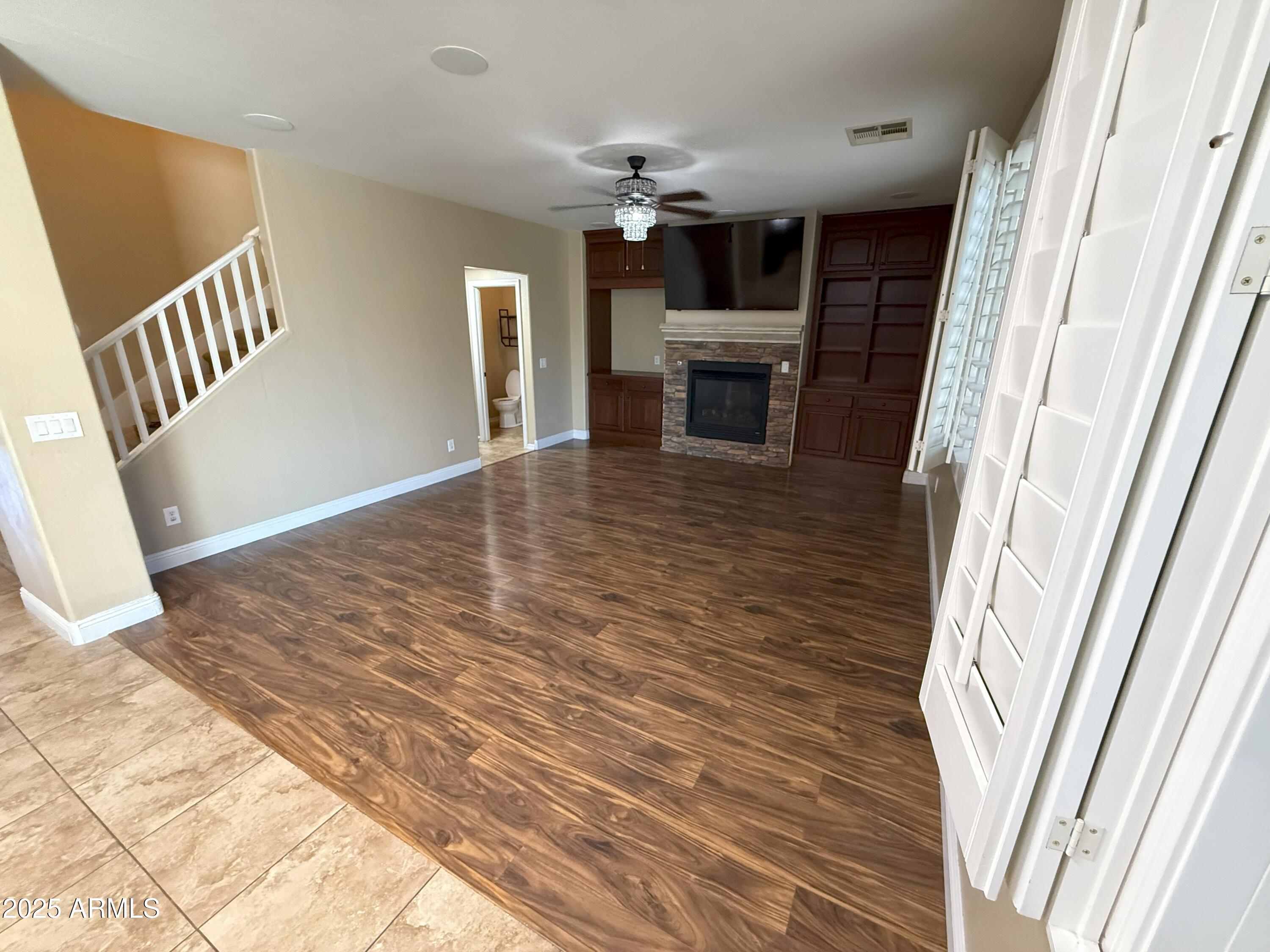 29410 W COLUMBUS Avenue