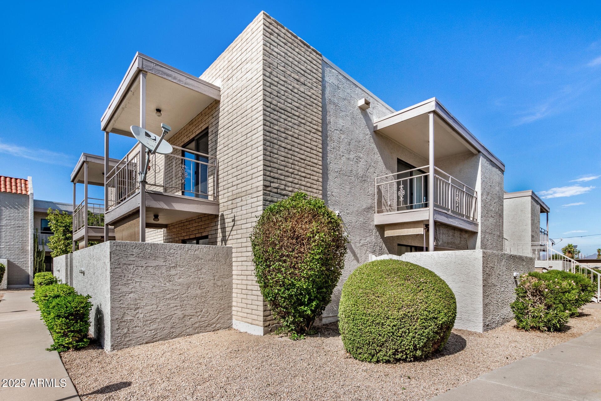 16635 N CAVE CREEK Road, 215