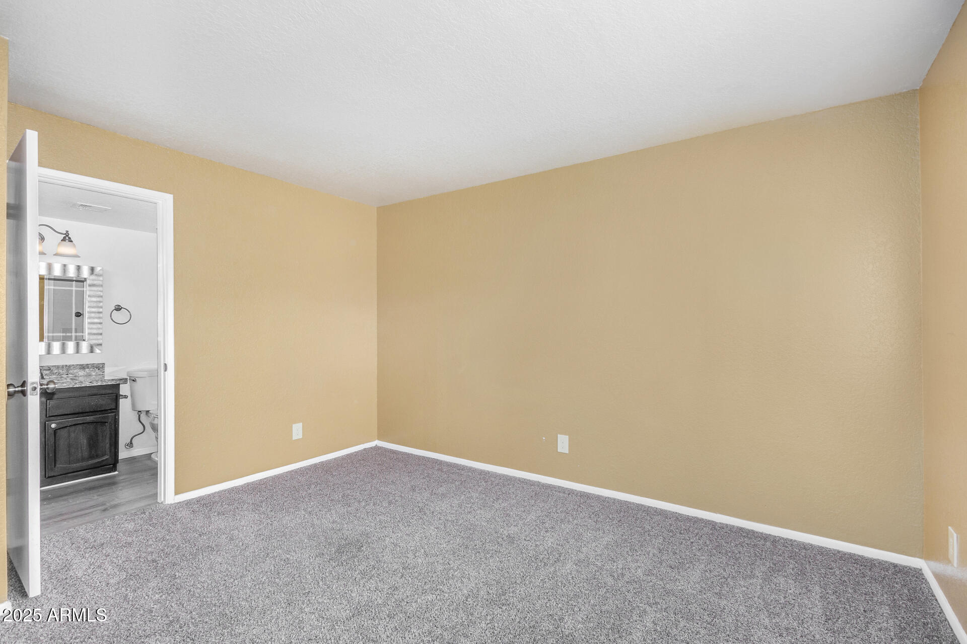 16635 N CAVE CREEK Road, 215