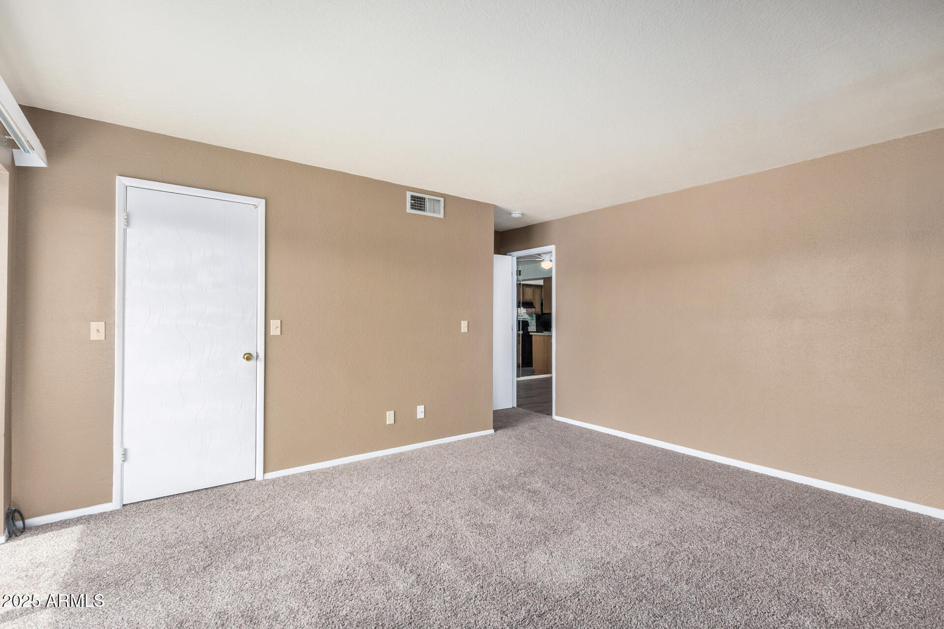 16635 N CAVE CREEK Road, 215