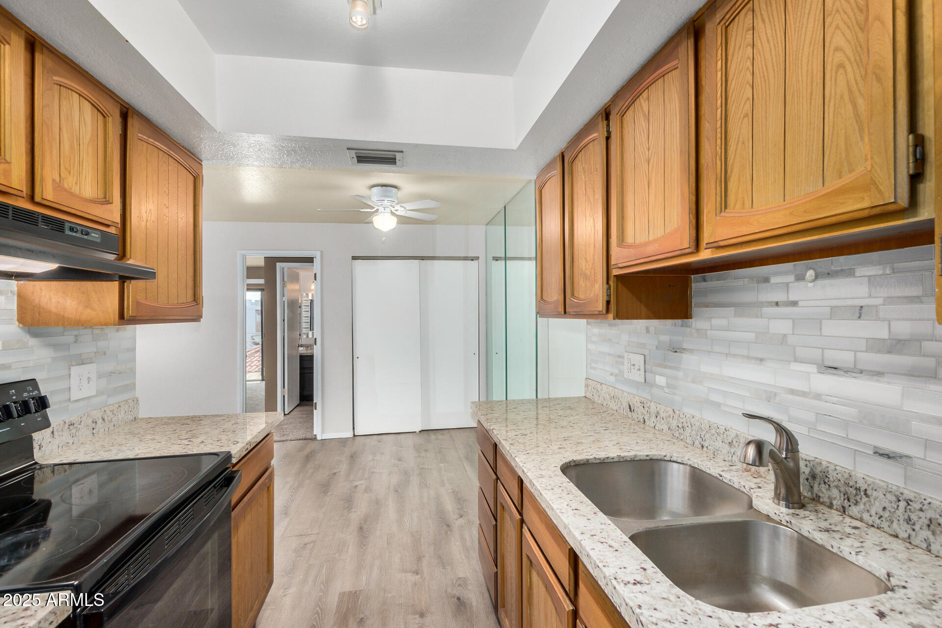 16635 N CAVE CREEK Road, 215