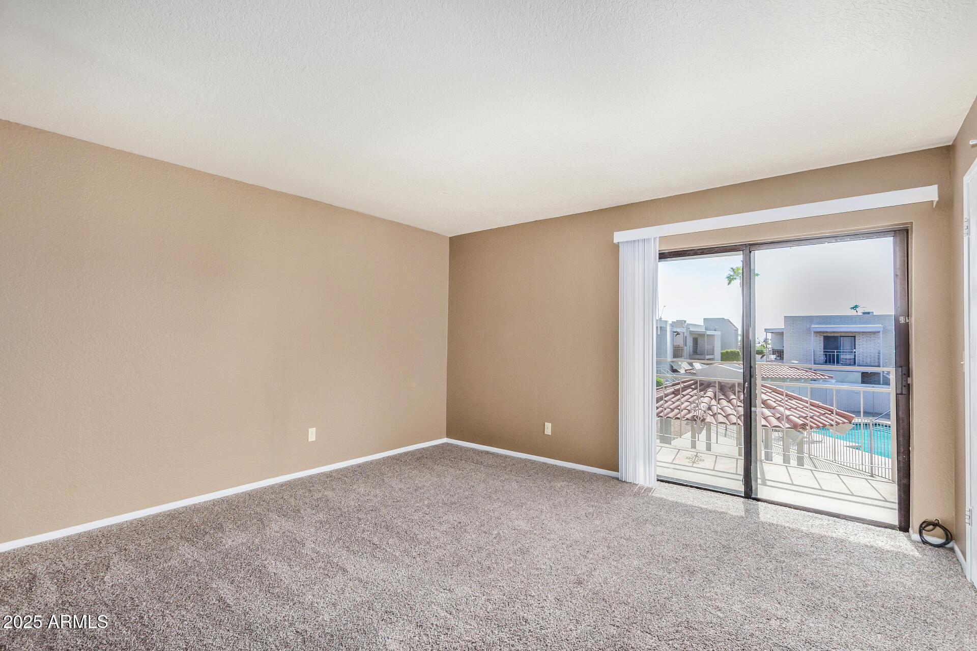 16635 N CAVE CREEK Road, 215