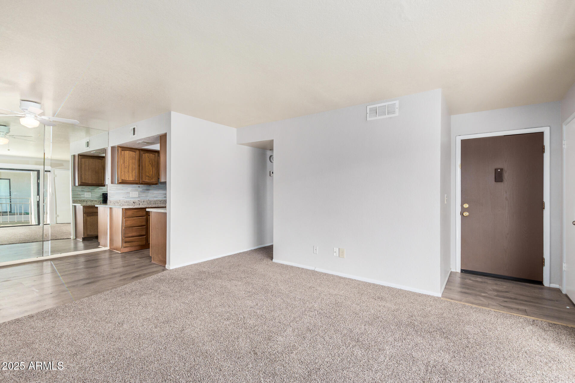 16635 N CAVE CREEK Road, 215