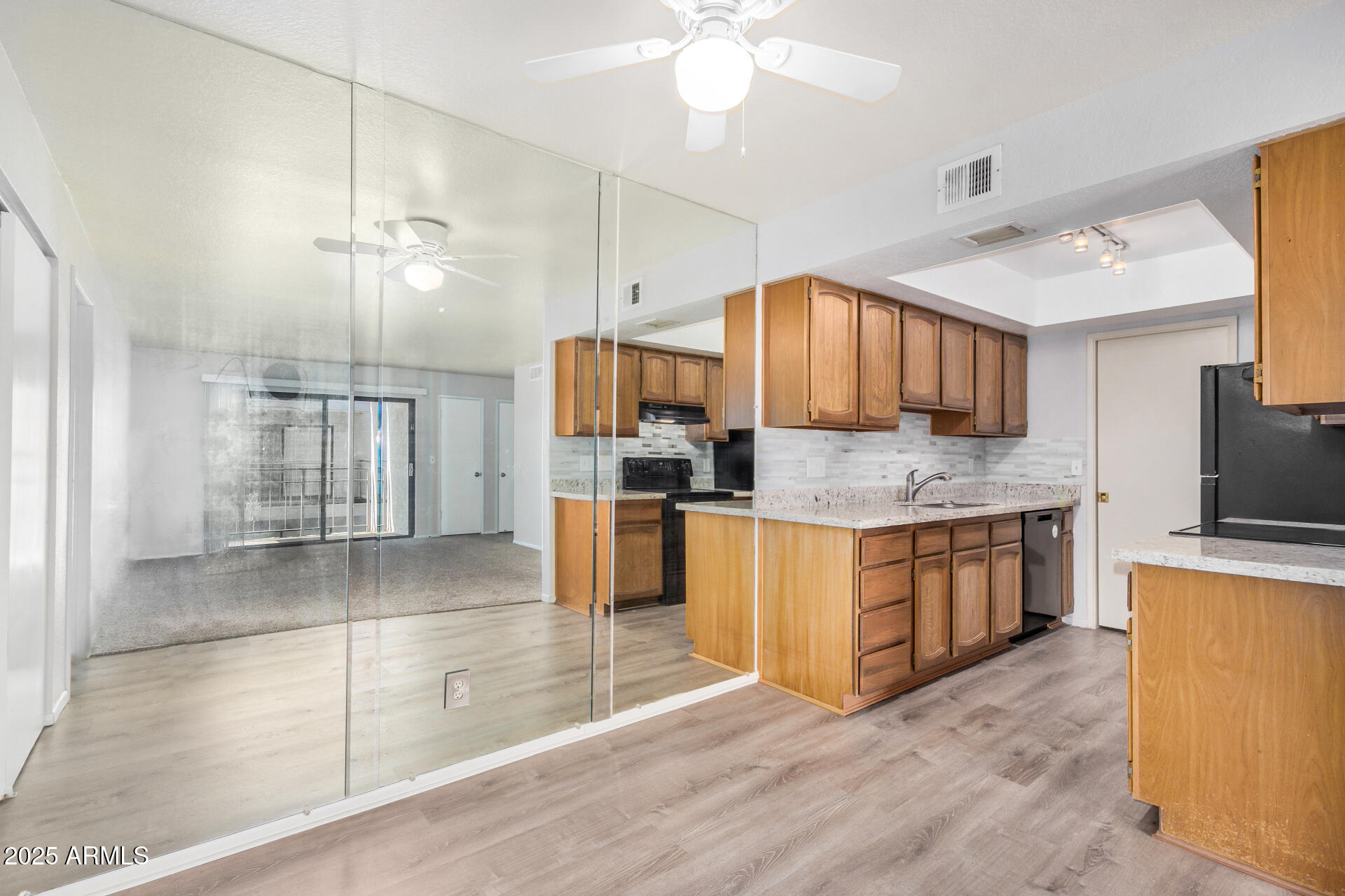 16635 N CAVE CREEK Road, 215