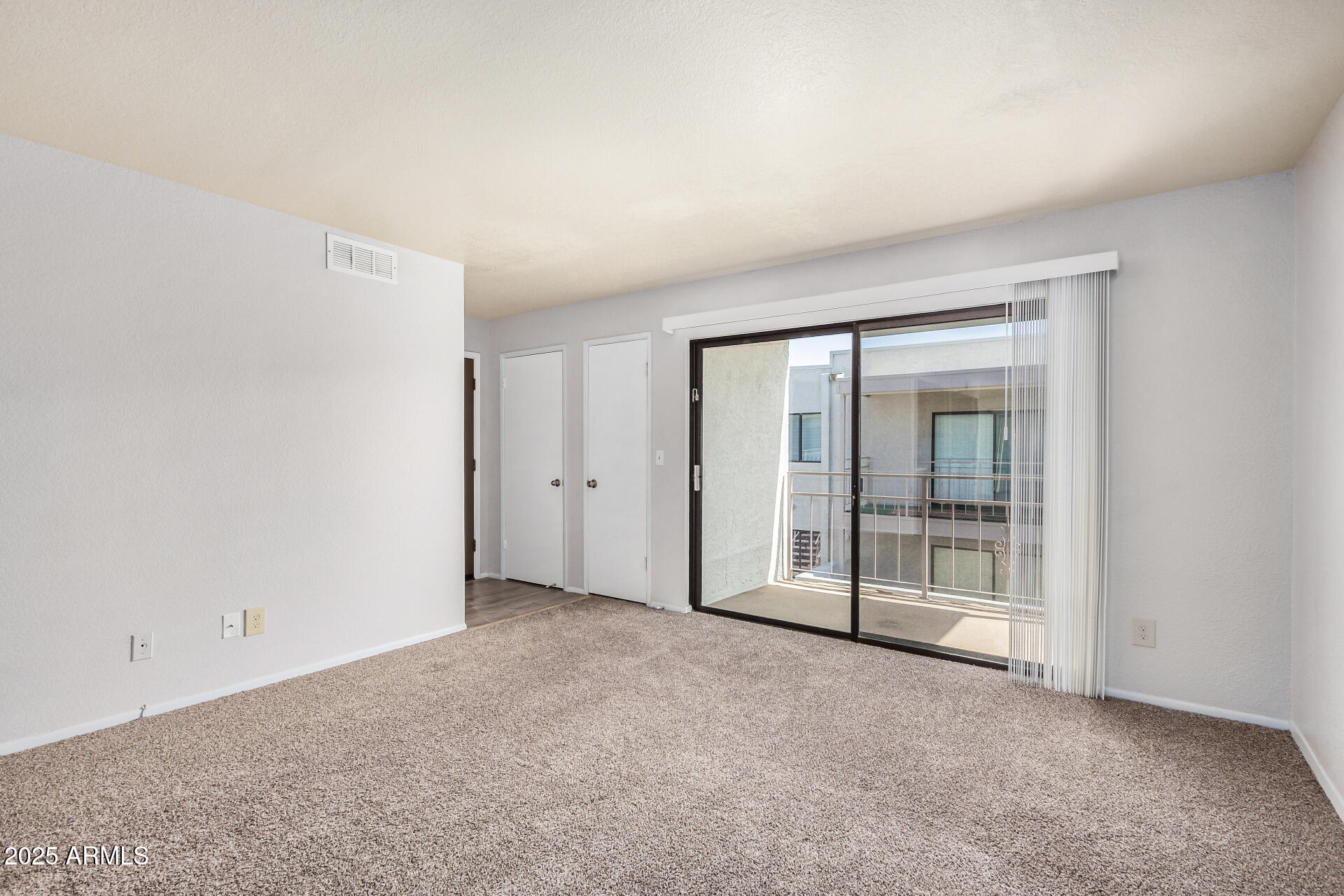 16635 N CAVE CREEK Road, 215