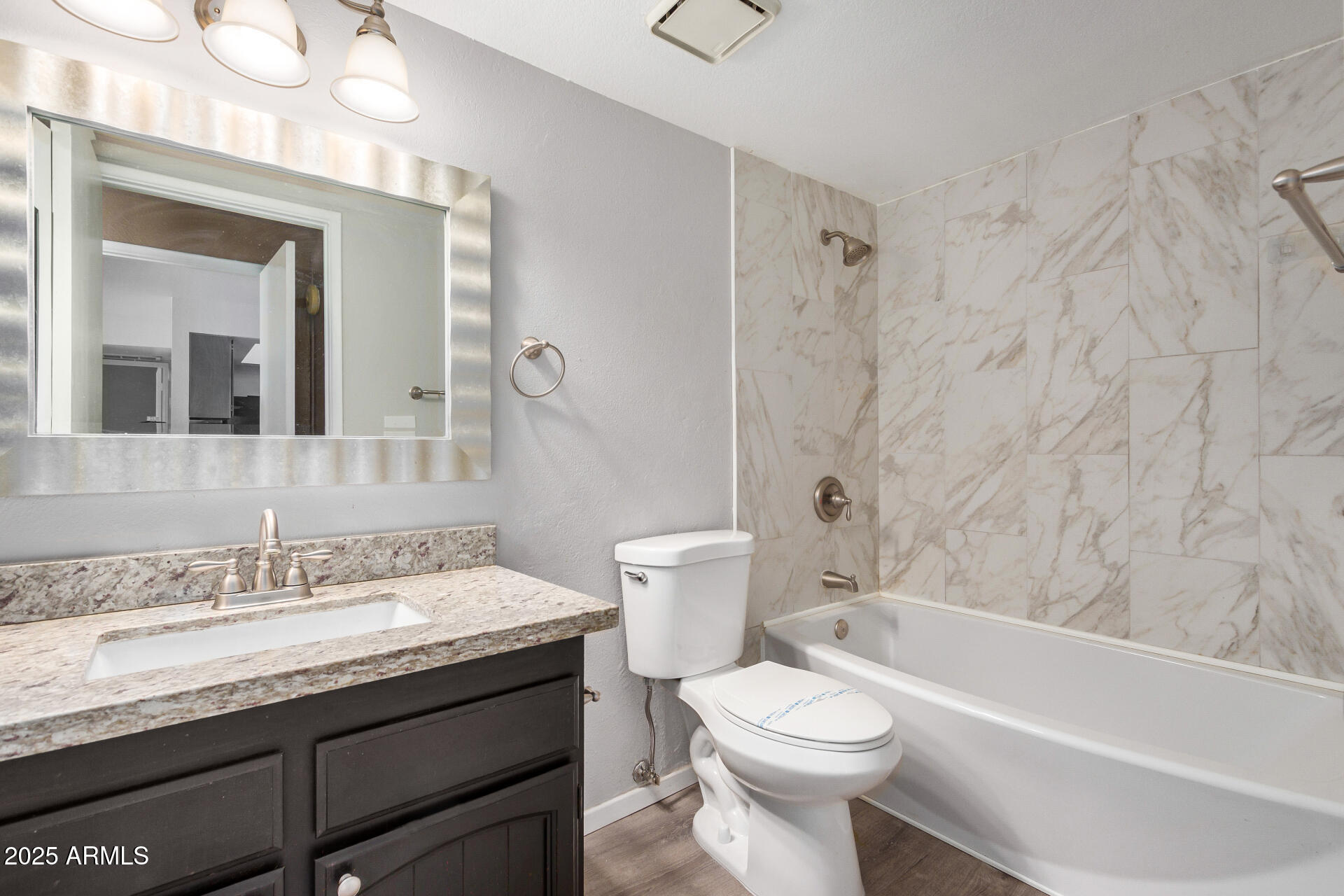 16635 N CAVE CREEK Road, 215