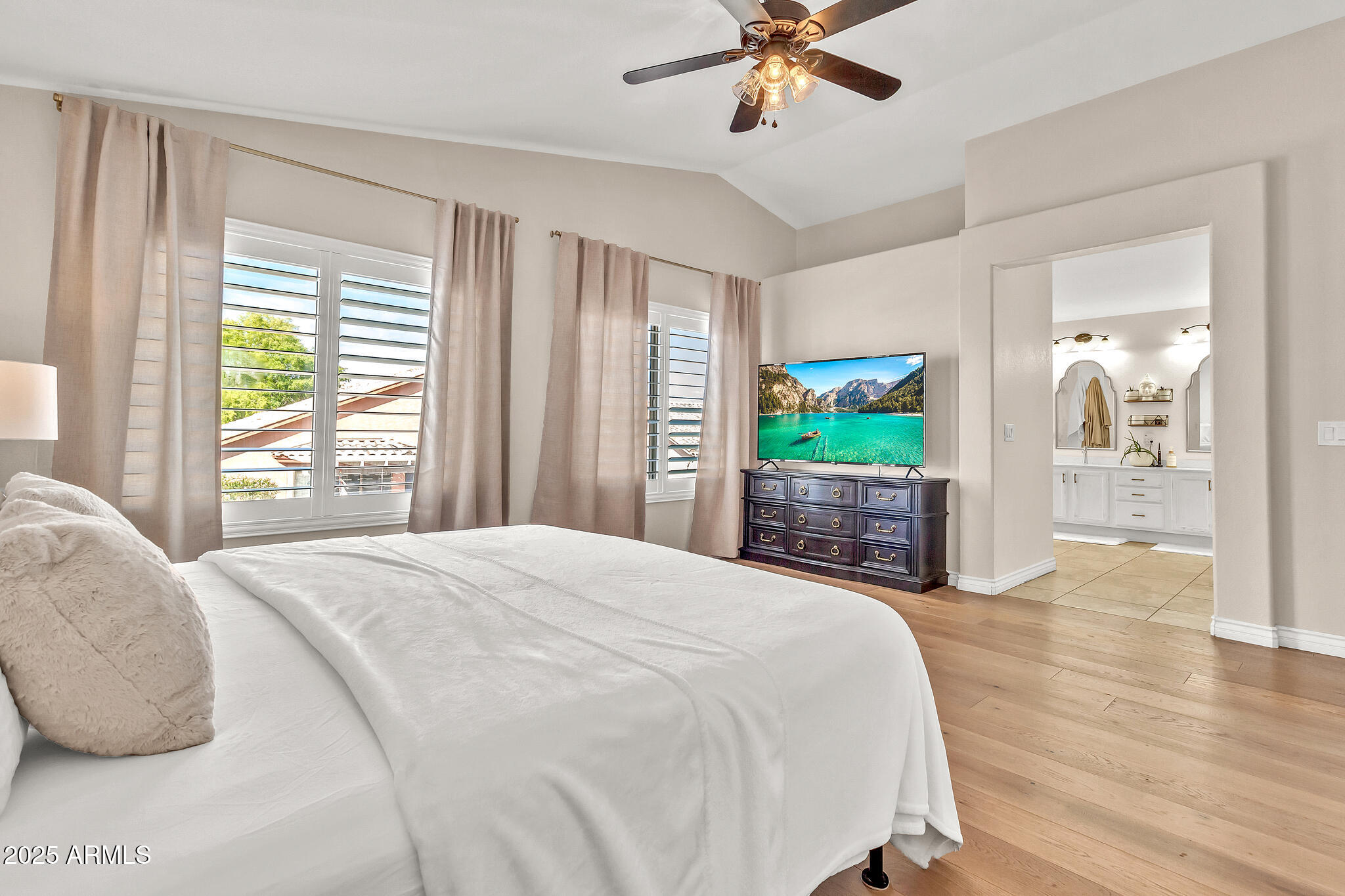 7314 E MADERO Avenue