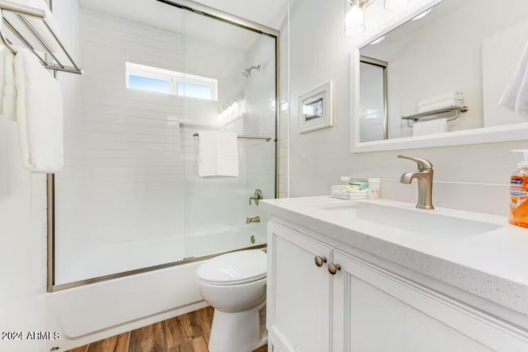 4258 E DECATUR Street