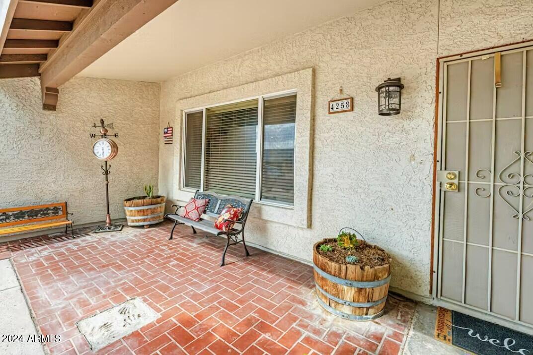 4258 E DECATUR Street