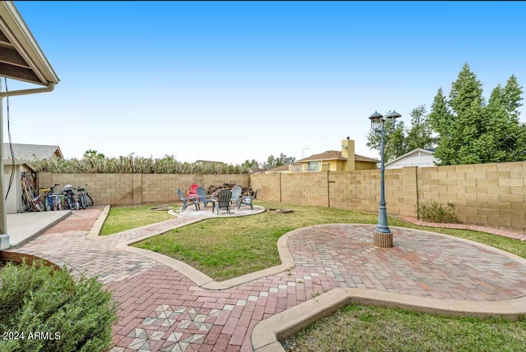 4258 E DECATUR Street