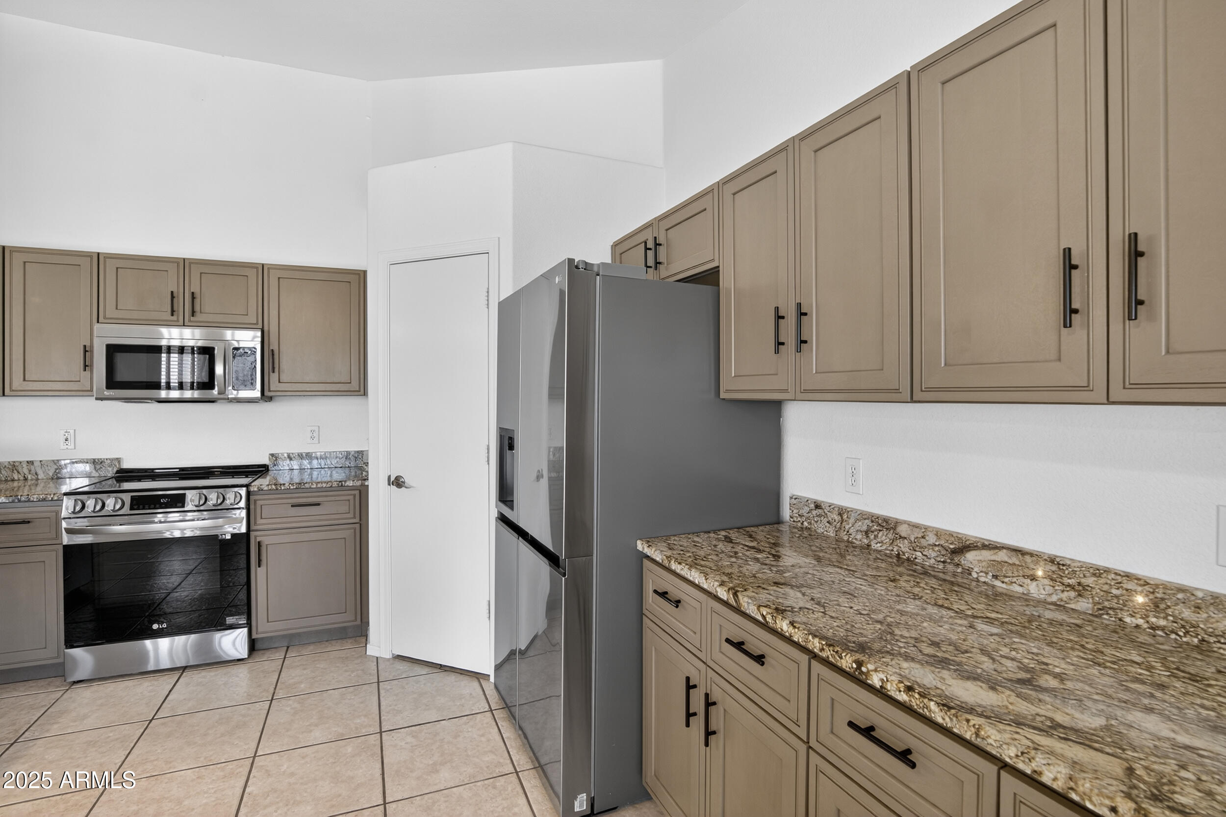 9425 E ENSENADA Street