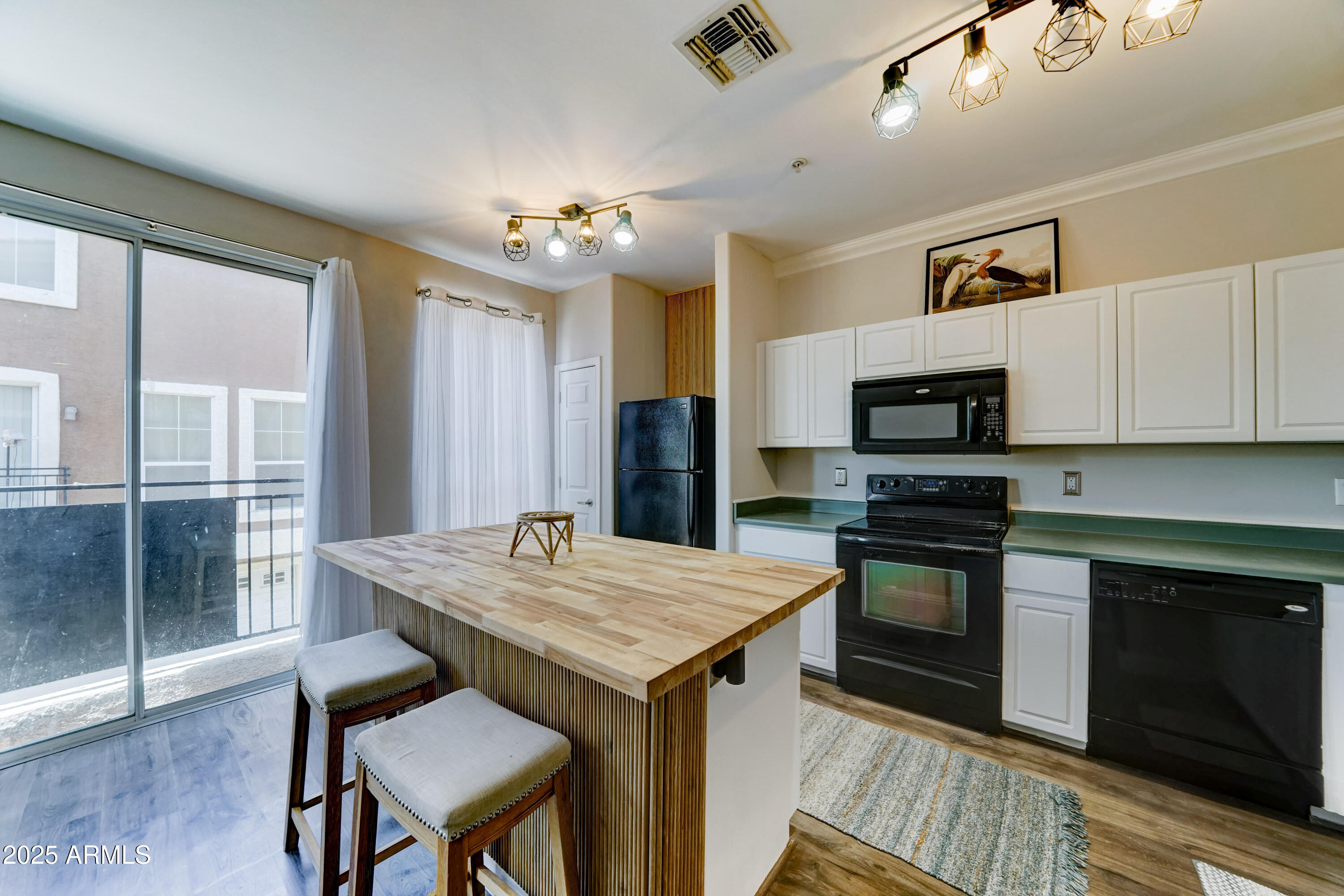 22125 N 29TH Avenue, 121