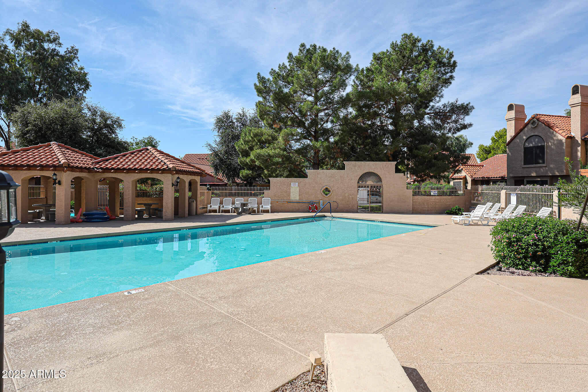 4901 E KELTON Lane, 1205